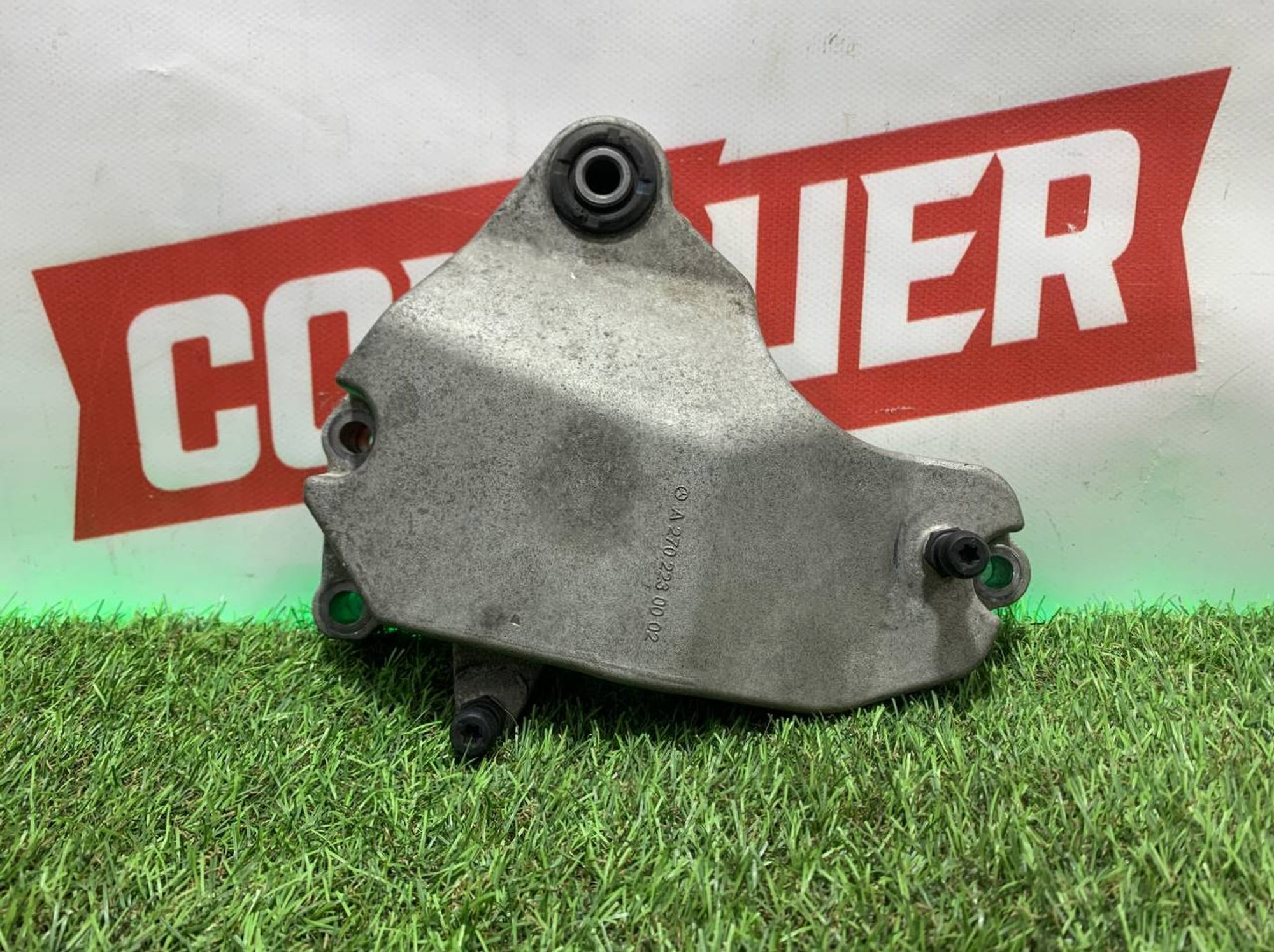 https://ycs.partsauto.market/partsauto-images/thmbs/h353NjtZg3VDP19b5HMt7LlpbQ93/7af8aa77f98b250ec7cac7912f2ec2c9/8523ed86b9f21b108b64b50cfe94a9c2.jpg