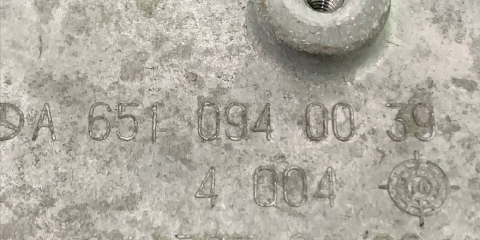 Кронштейн двигателя Mercedes-Benz C-Class W204, 1000 рублей, Москва