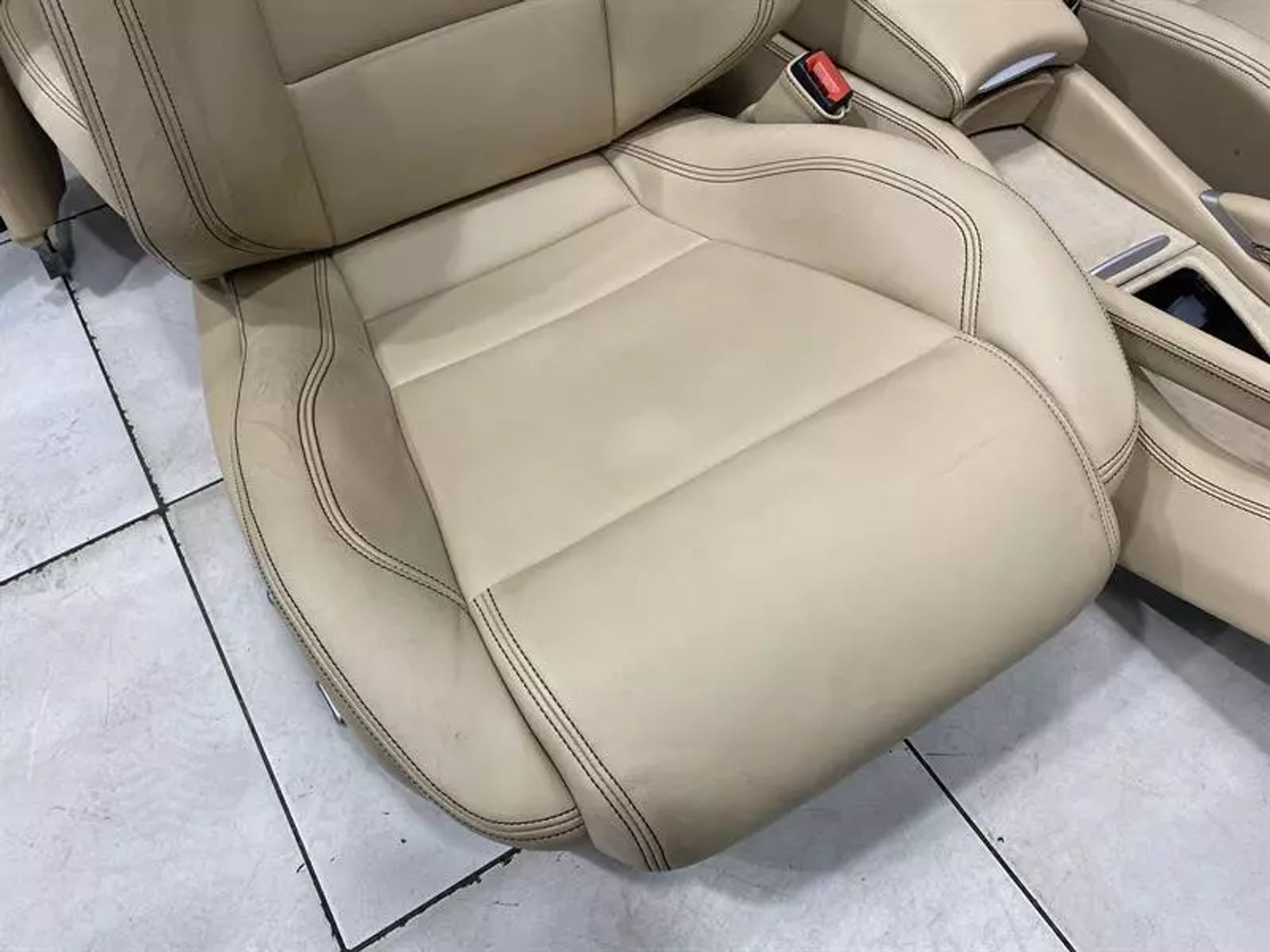 КОМПЛЕКТ СИДЕНИЙ Ferrari FF F151 CREMA, 650000 рублей, Москва