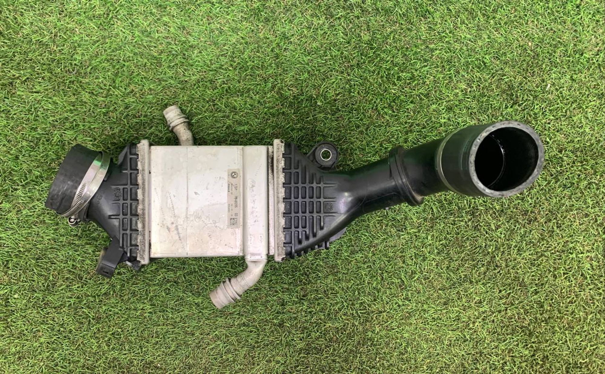https://ycs.partsauto.market/partsauto-images/thmbs/h353NjtZg3VDP19b5HMt7LlpbQ93/7e6583d7e5fed5f0463d9b79a7a78eef/e8d68bdce9d2ec6ccc5e014c24046f84.jpg