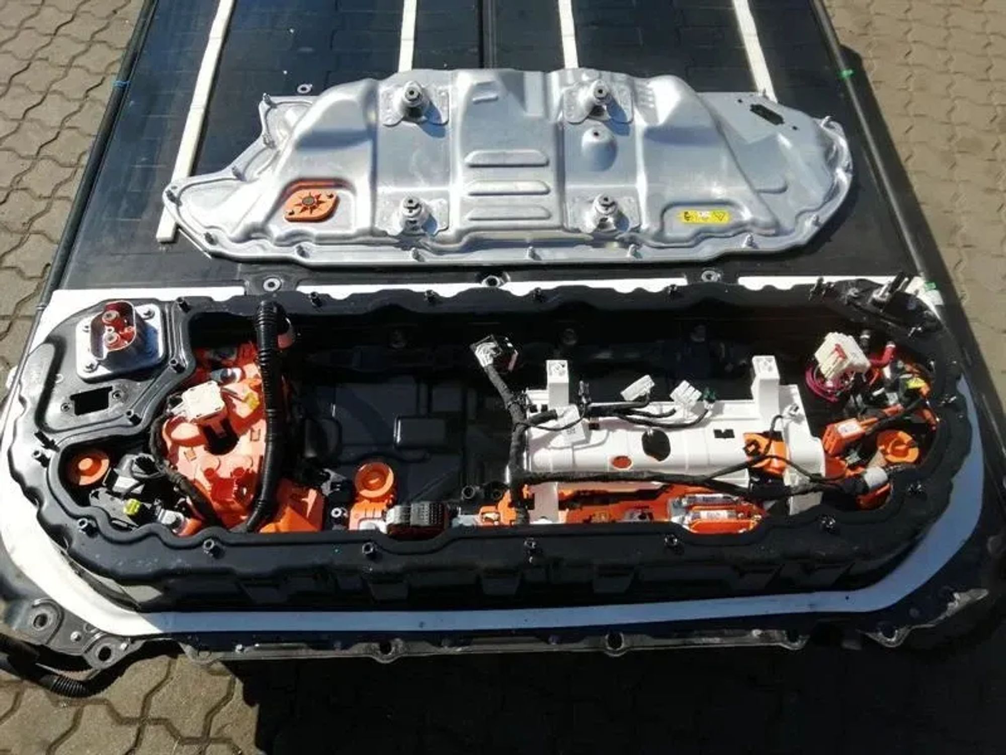 КОМПЛЕКТ АККУМУЛЯТОРНОЙ БАТАРЕИ TESLA MODEL 3, 1000000 рублей, Москва