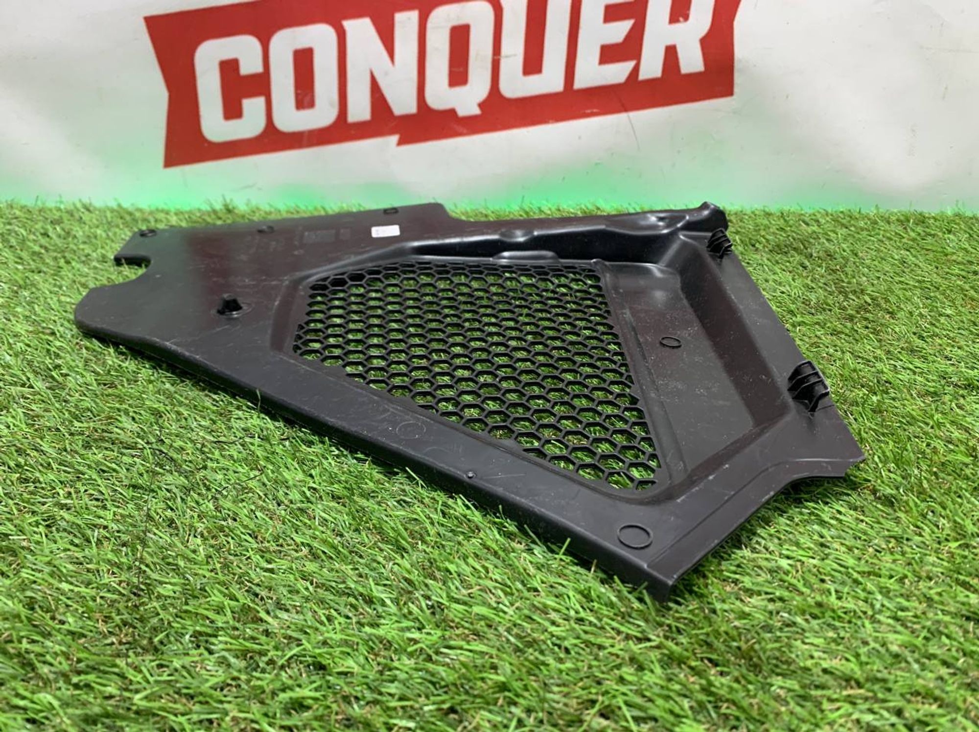 https://ycs.partsauto.market/partsauto-images/thmbs/h353NjtZg3VDP19b5HMt7LlpbQ93/8075582d49e168b75770d5229ec53ed4/ca644215b0b38723d7616d261f0170f8.jpg