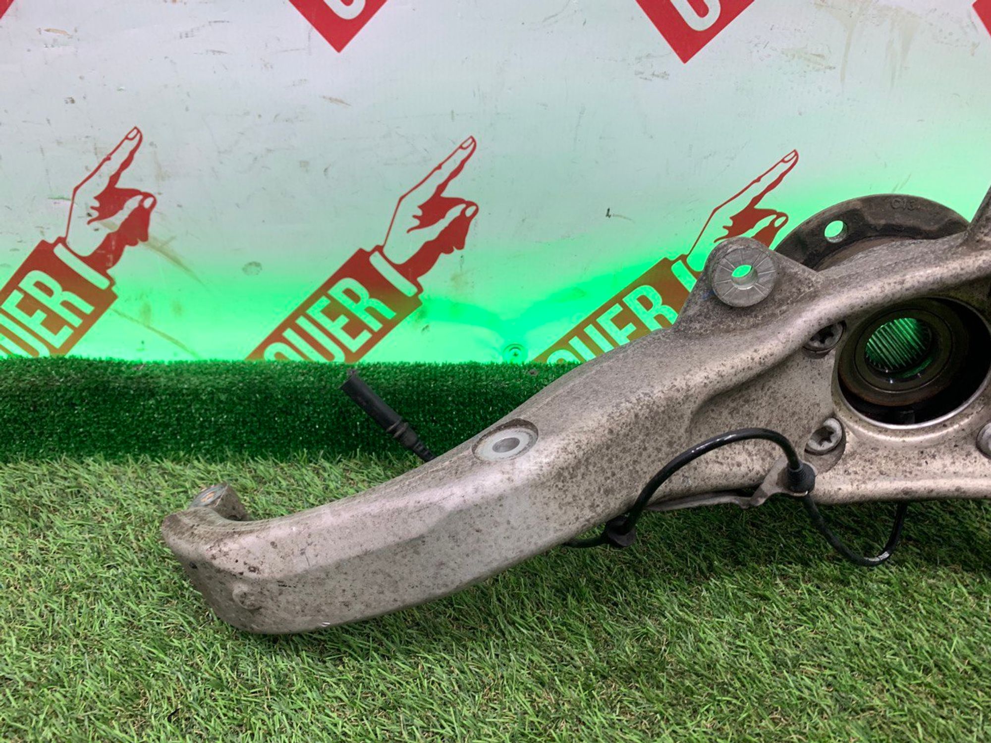 Кулак передний правый BMW E70 E71 F15 F16, 8000 рублей, Москва