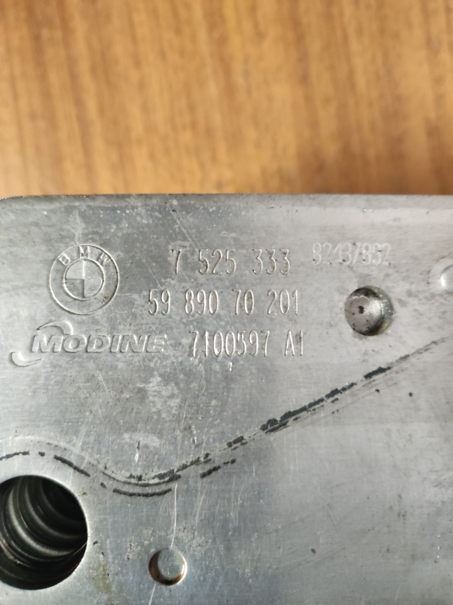 https://ycs.partsauto.market/partsauto-images/thmbs/h353NjtZg3VDP19b5HMt7LlpbQ93/8483762416eed22d0a800d05909e4a78/204dd1063f3e36d13e024dee31fb5587.jpg