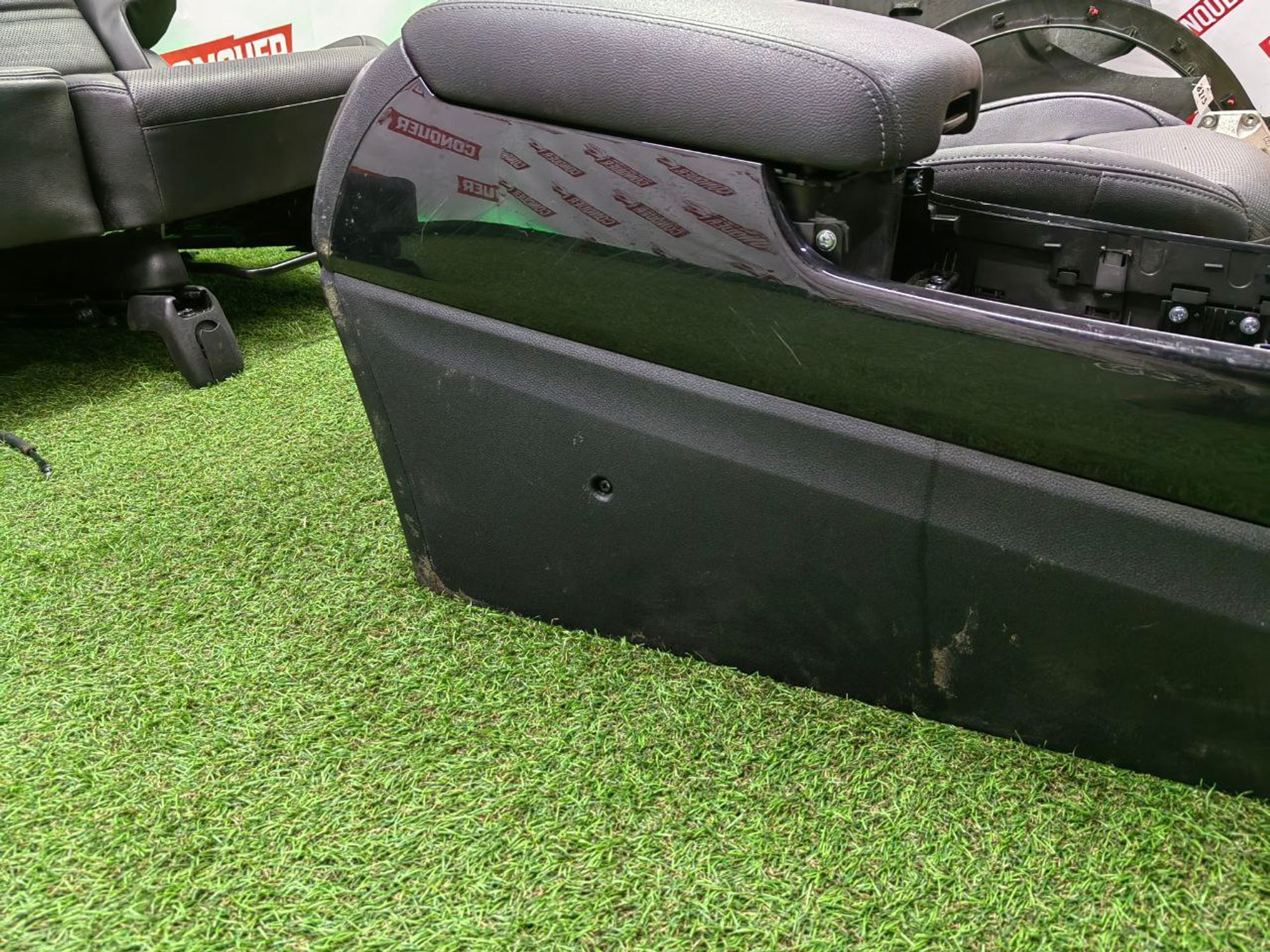 https://ycs.partsauto.market/partsauto-images/thmbs/h353NjtZg3VDP19b5HMt7LlpbQ93/84ecee5e9672c646abda5ff3b43cfdc3/8a2d80e477942581c0628ee4f4fc278c.jpg