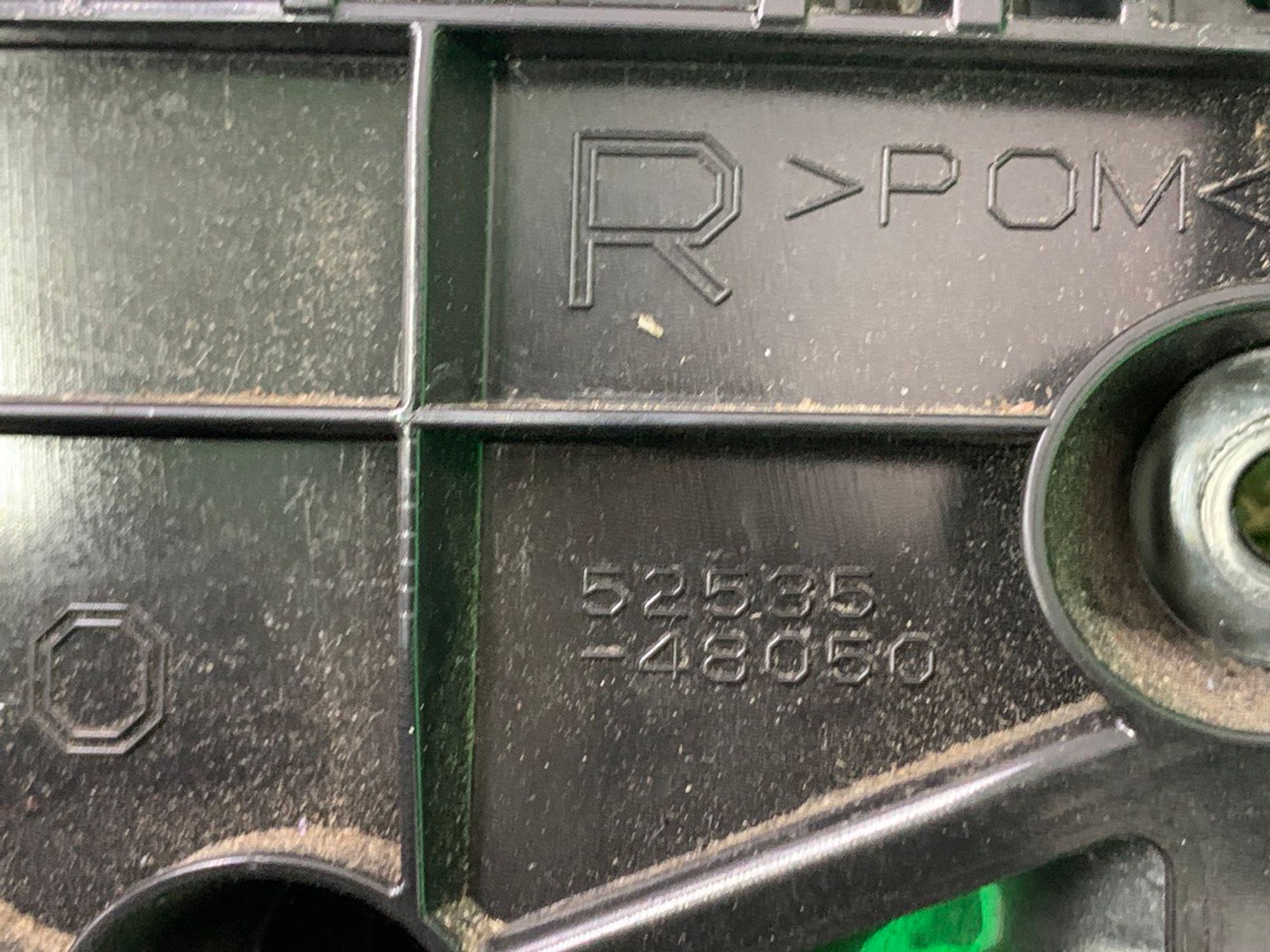 https://ycs.partsauto.market/partsauto-images/thmbs/h353NjtZg3VDP19b5HMt7LlpbQ93/85588d7e6be07c77d5dd20fb368de48d/04f9f8072c35a997cceba6bb6eb1de98.jpg