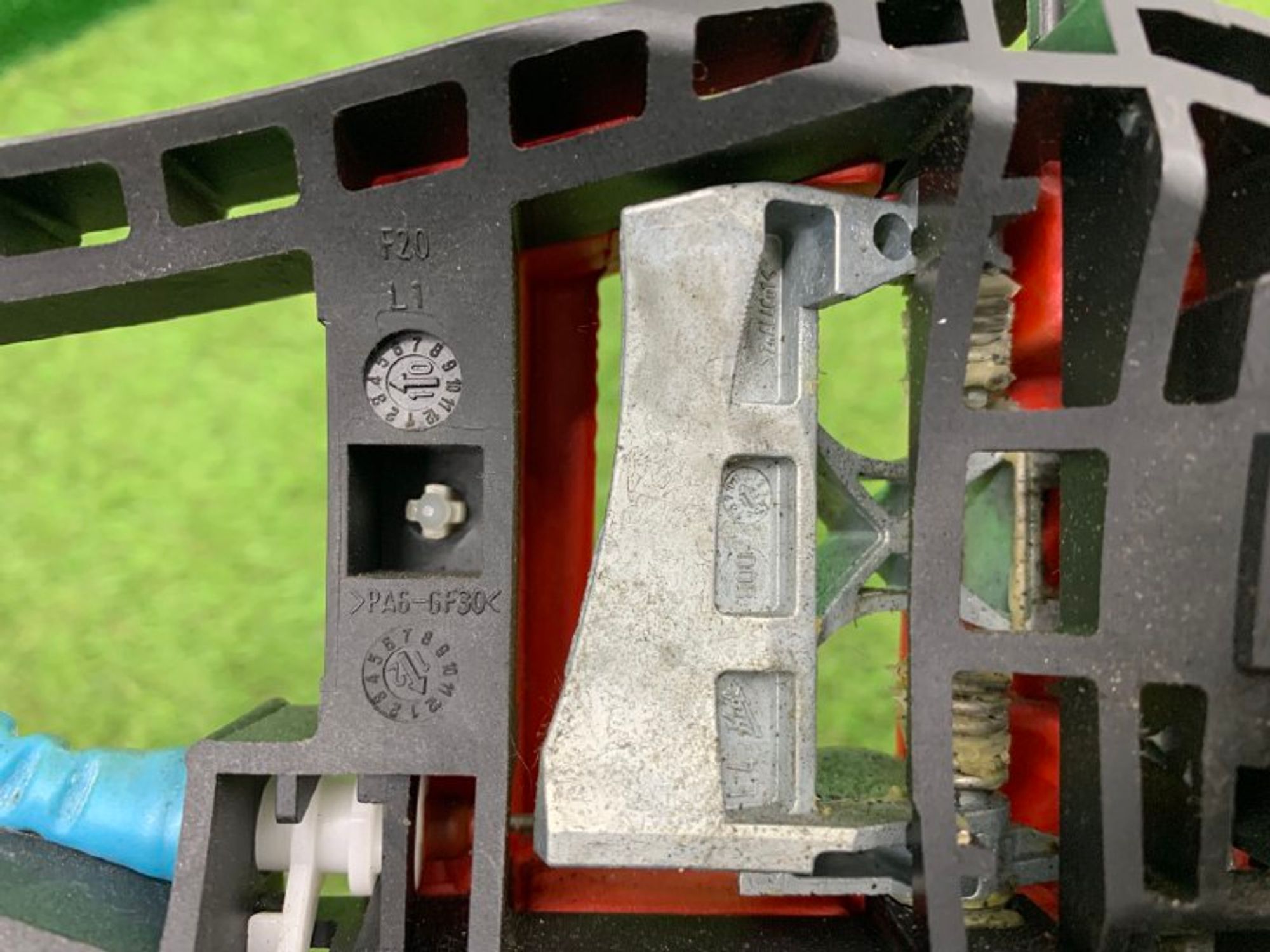 Кронштейн левой ручки BMW F20 F30 F80, 3000 рублей, Москва