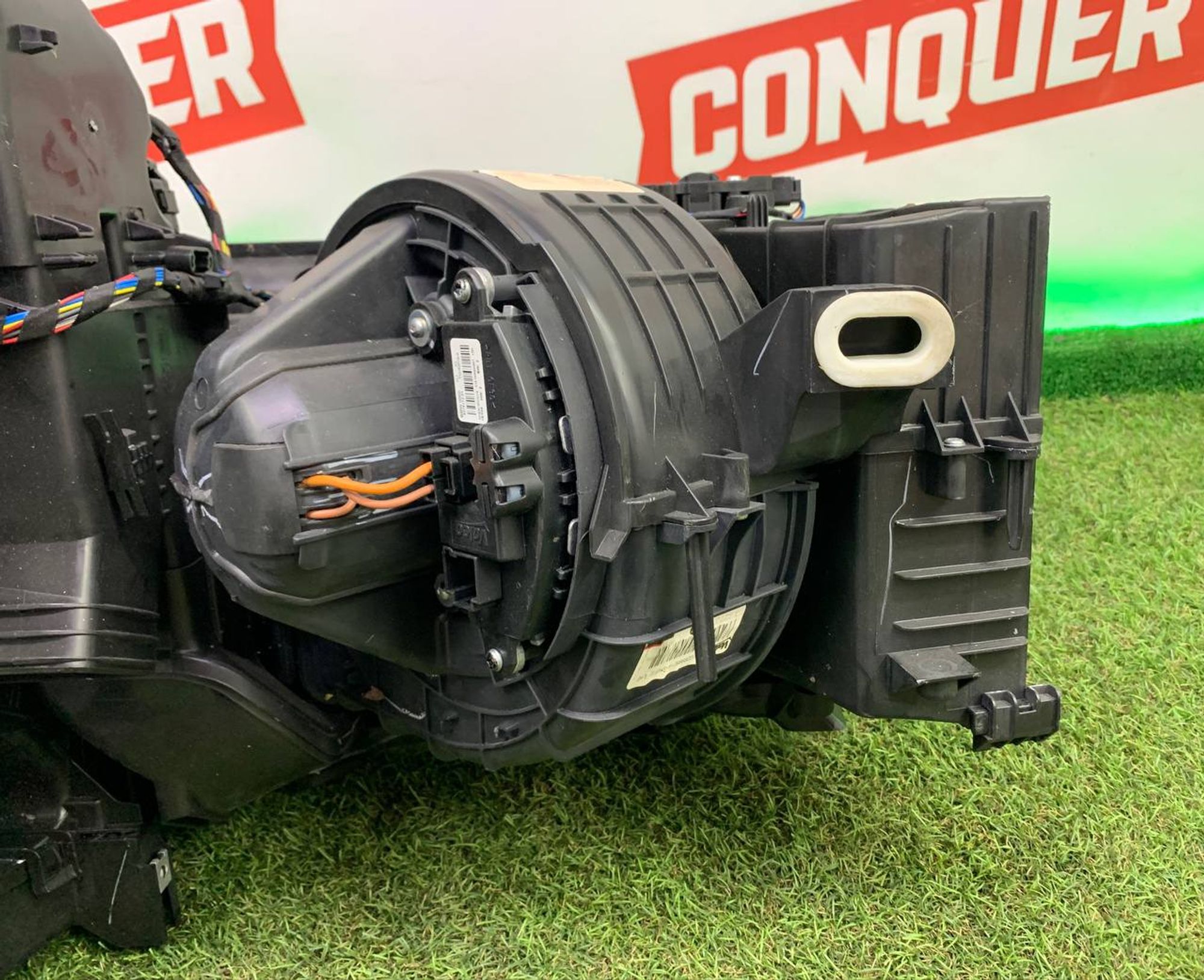 https://ycs.partsauto.market/partsauto-images/thmbs/h353NjtZg3VDP19b5HMt7LlpbQ93/86b20069d7c659d6191ce830839536ec/092e3bbe7d74fe754f809671c3fc3909.jpg