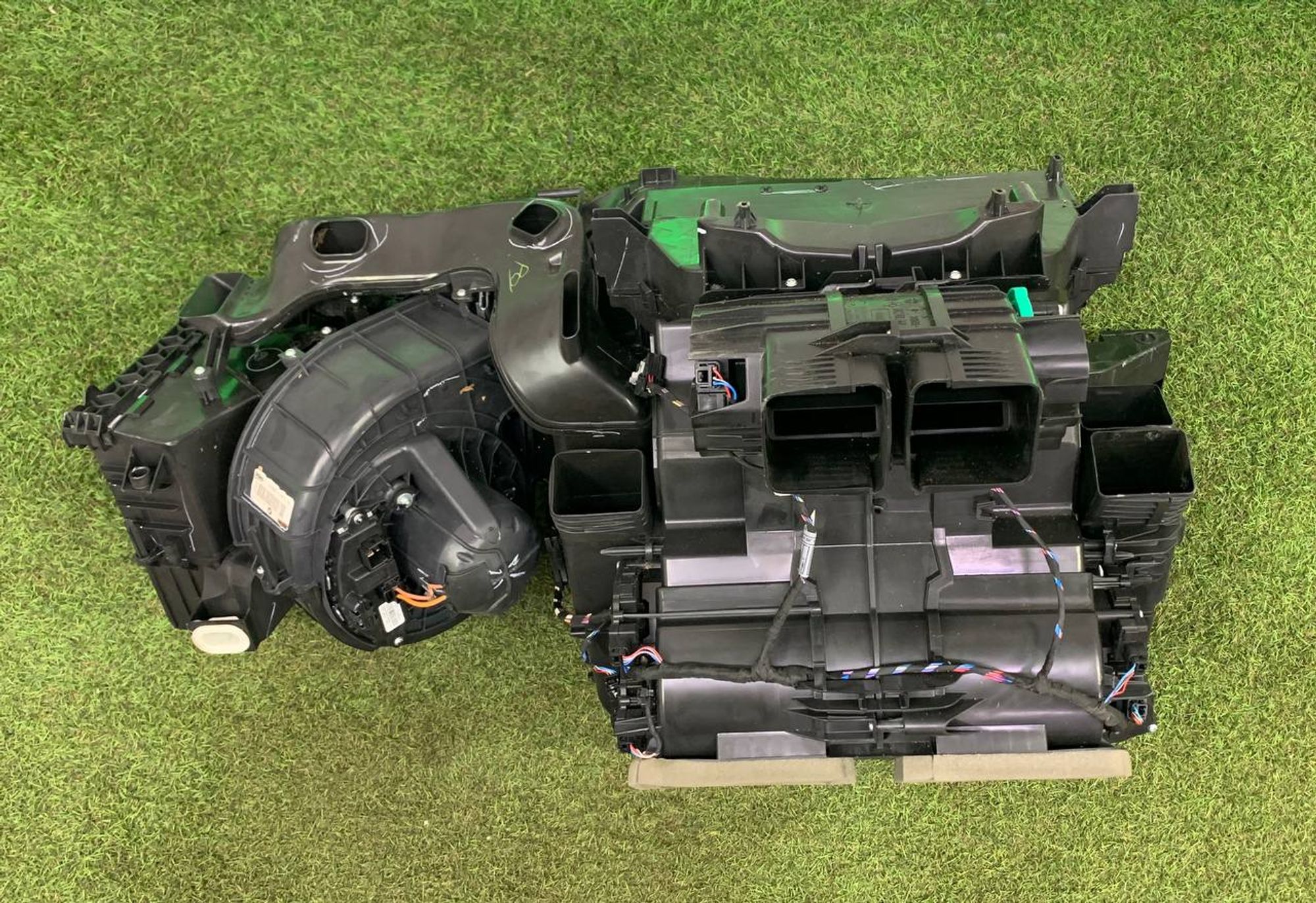 https://ycs.partsauto.market/partsauto-images/thmbs/h353NjtZg3VDP19b5HMt7LlpbQ93/86b20069d7c659d6191ce830839536ec/9f903231a8d271a2a88d679df325bdbb.jpg