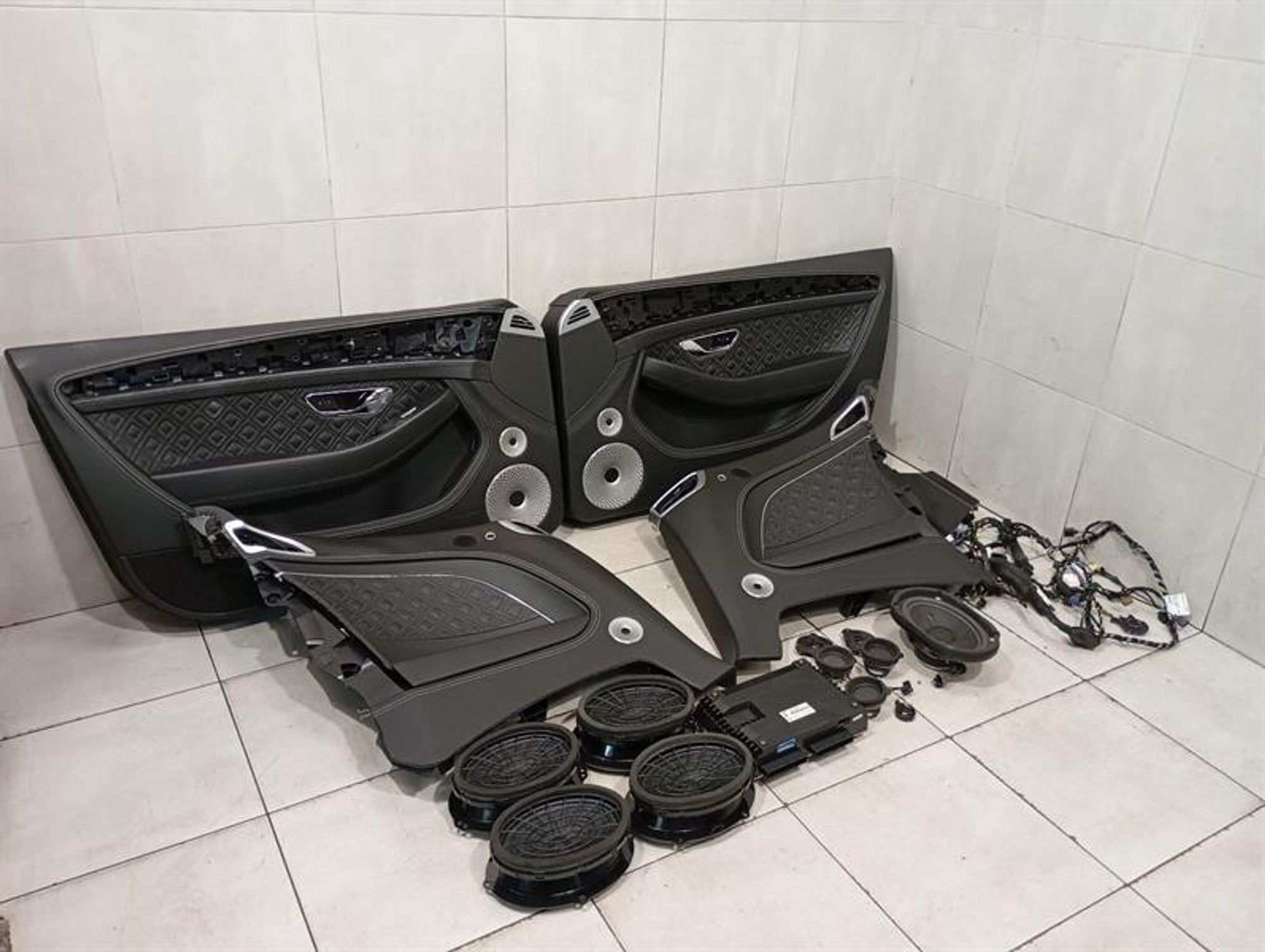 Акустика BENTLEY CONTINENTAL GTC BANG & OLUFSEN, 535000 рублей, Москва