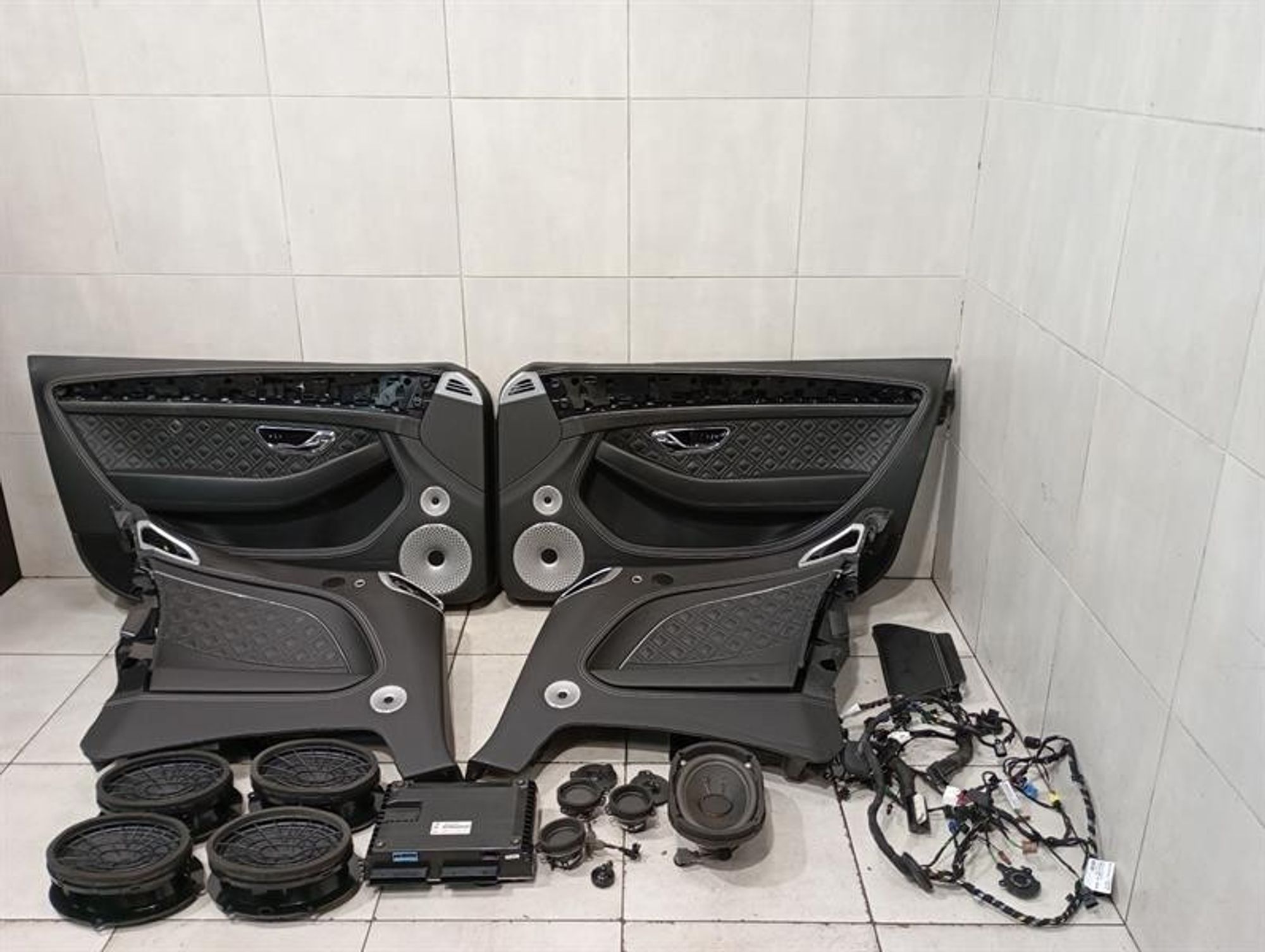 Акустика BENTLEY CONTINENTAL GTC BANG & OLUFSEN, 535000 рублей, Москва