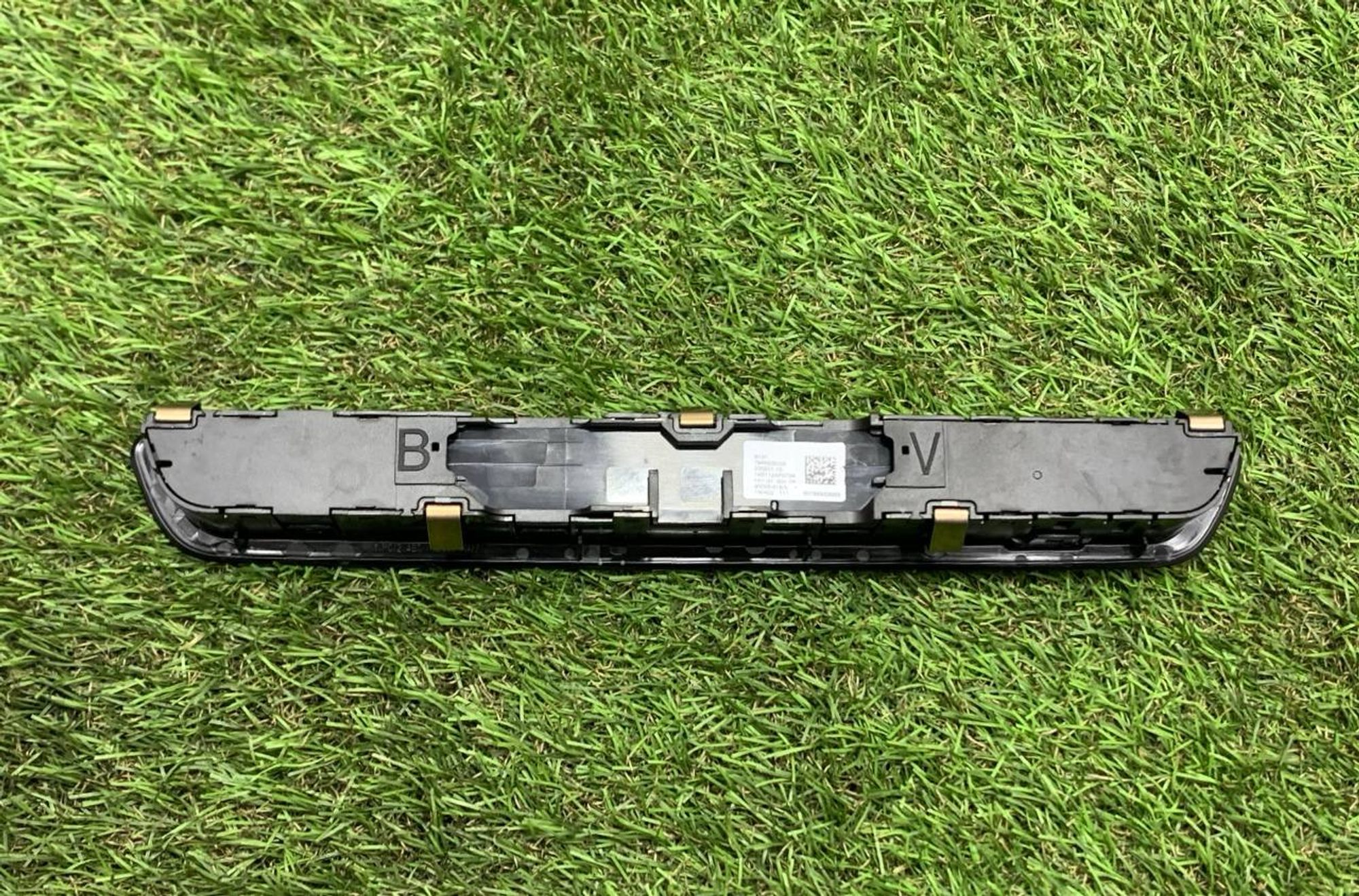 https://ycs.partsauto.market/partsauto-images/thmbs/h353NjtZg3VDP19b5HMt7LlpbQ93/892b297ff4c76f12a6eed35cfaa86d97/873b9f8045026bd573f9142c6c287ed8.jpg