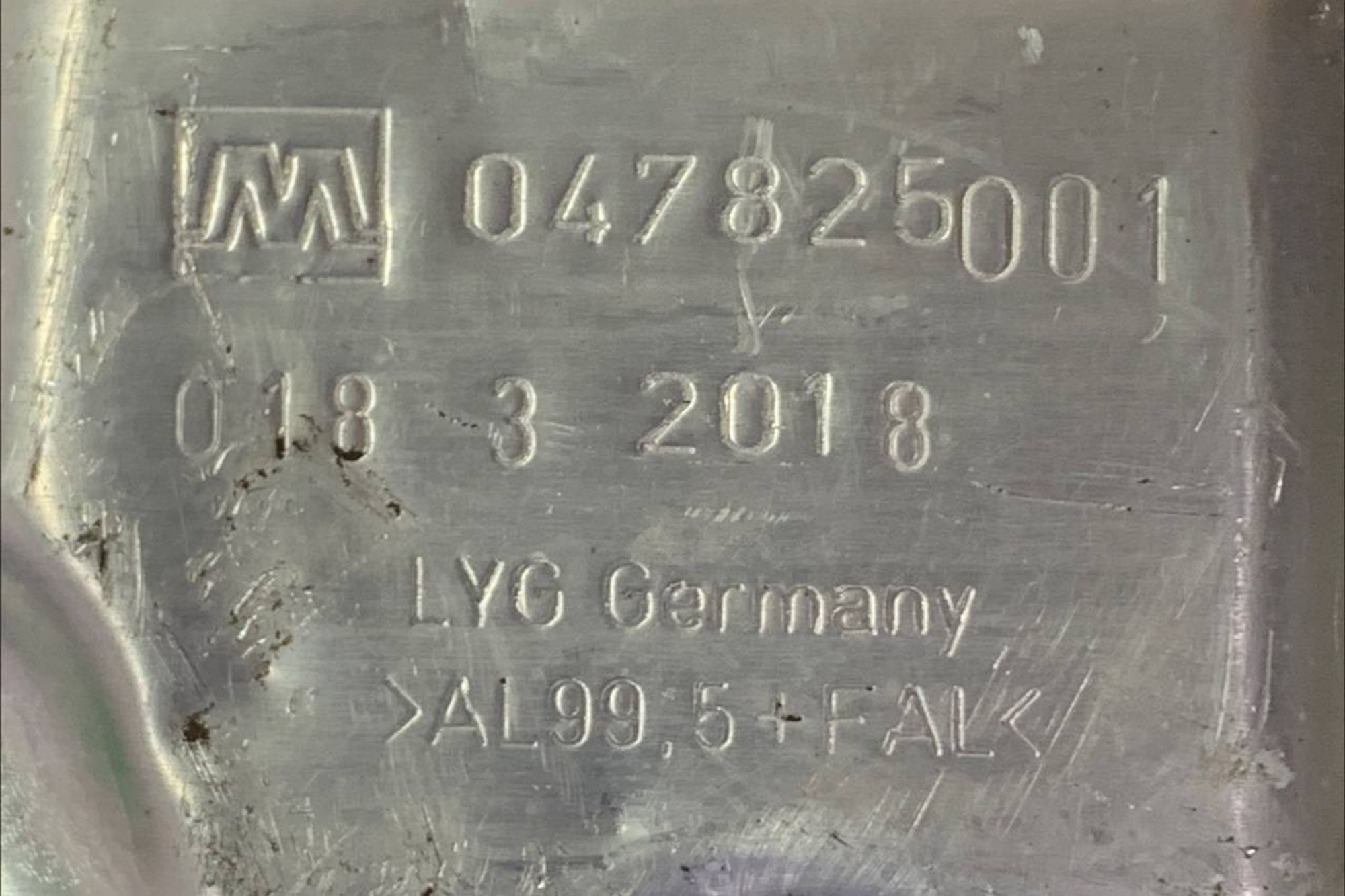 Корпус воздушногo фильтра Mercedes-Benz Glc-Class C253, 3000 рублей, Москва