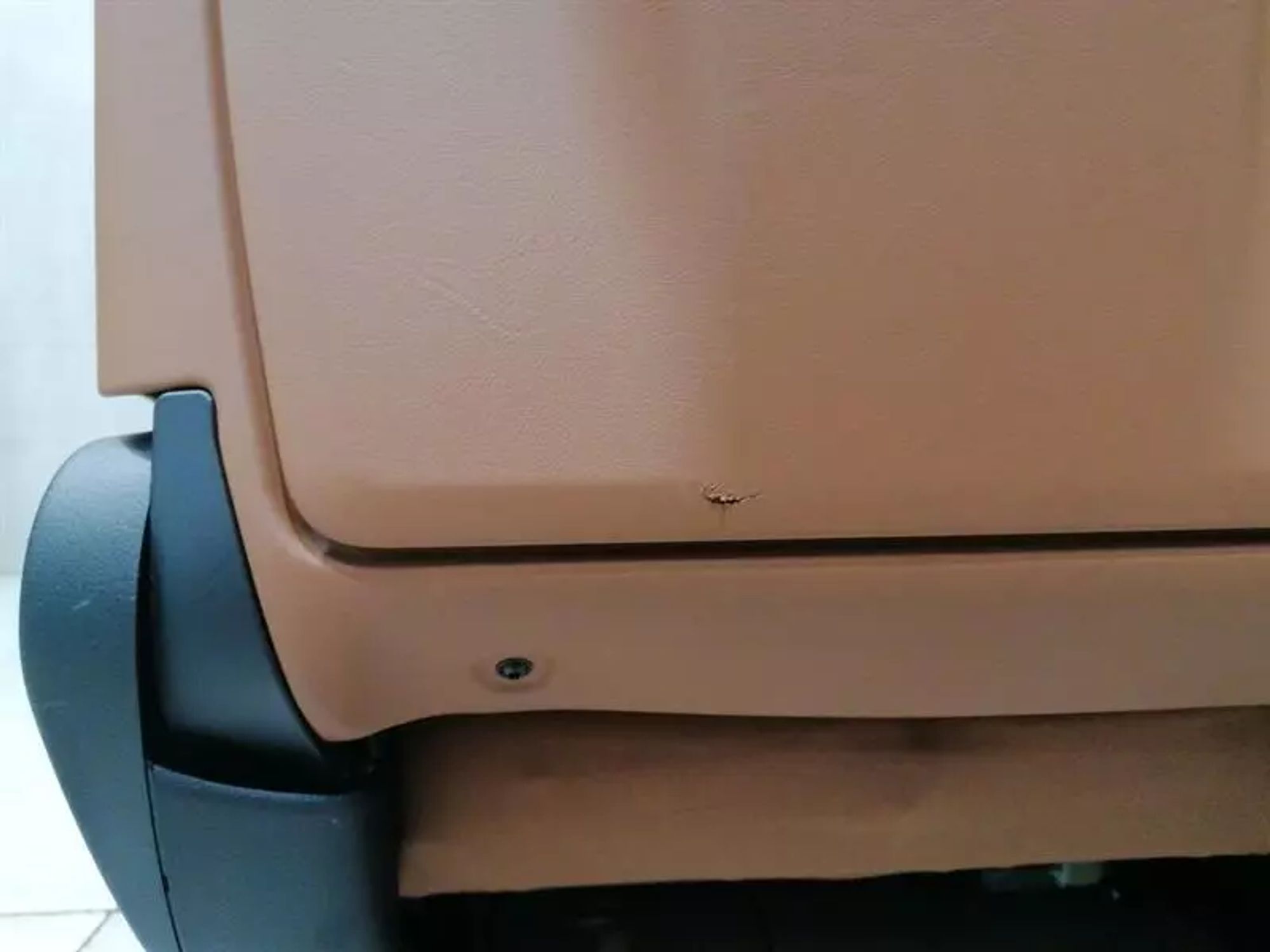 https://ycs.partsauto.market/partsauto-images/thmbs/h353NjtZg3VDP19b5HMt7LlpbQ93/8a9b46d02477b35322e48c799c196e53/338c3946f4405aeaac3f5745f9f36f25.jpg