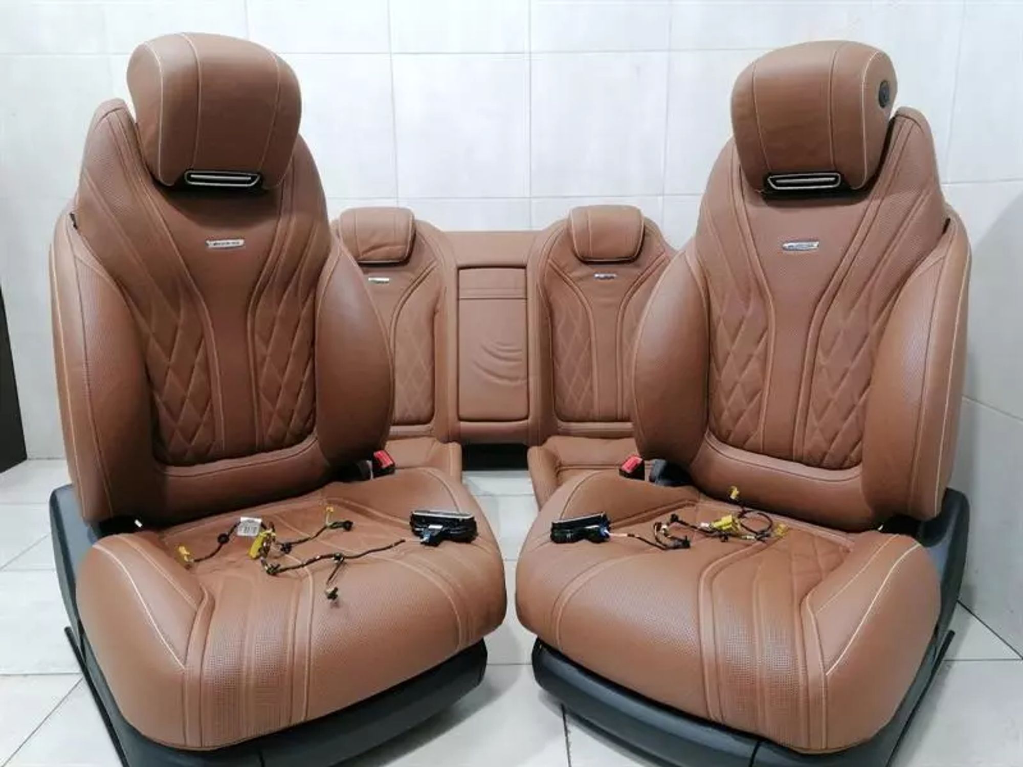 https://ycs.partsauto.market/partsauto-images/thmbs/h353NjtZg3VDP19b5HMt7LlpbQ93/8a9b46d02477b35322e48c799c196e53/39529ffd0123e4997666063b6ca25b44.jpg