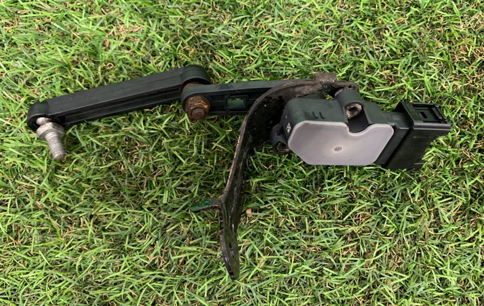 https://ycs.partsauto.market/partsauto-images/thmbs/h353NjtZg3VDP19b5HMt7LlpbQ93/8d498b2de325f5229cf830cd33c02022/3b44462c041824cf0b4710e92cd0bb69.jpg