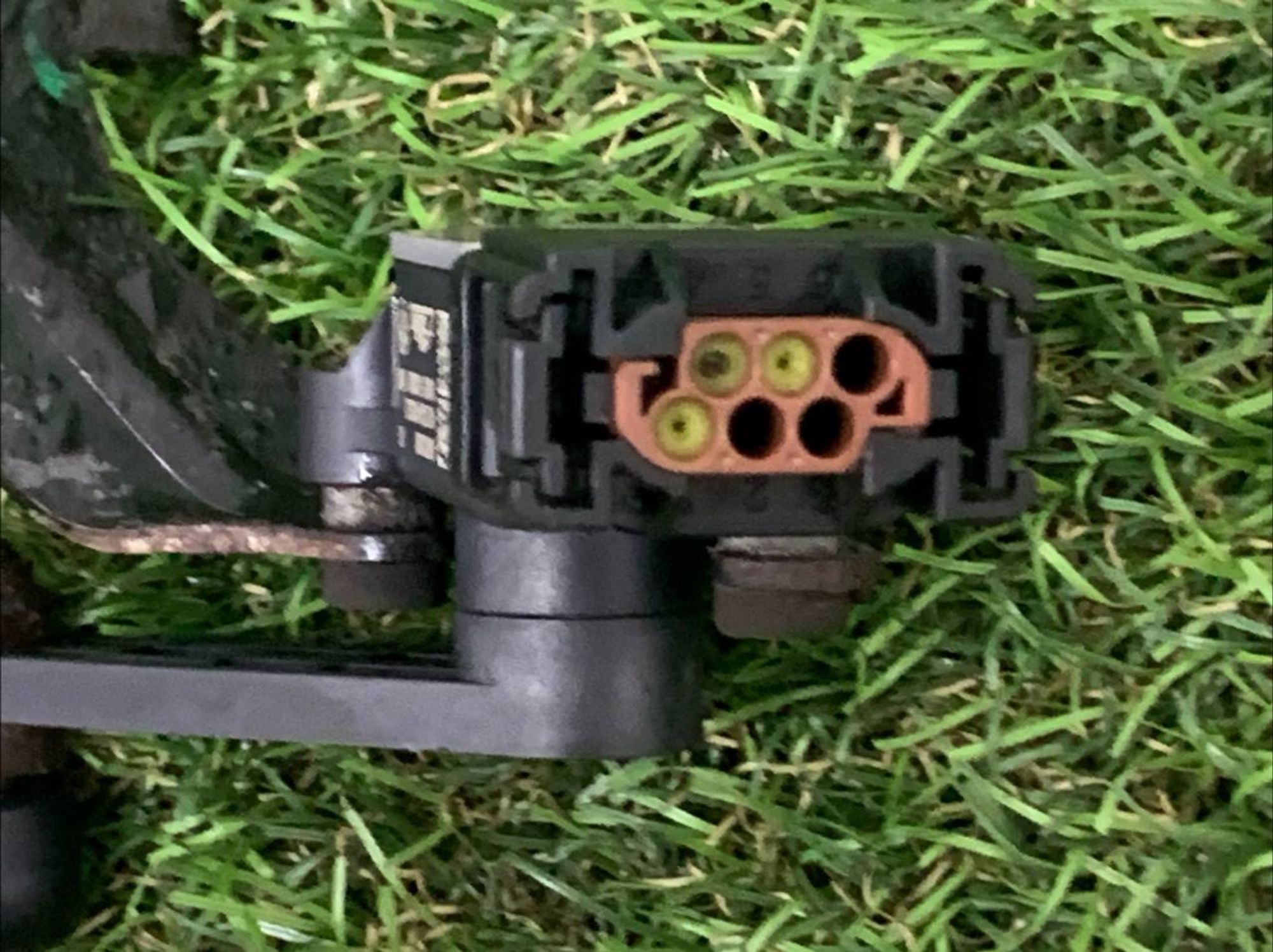 https://ycs.partsauto.market/partsauto-images/thmbs/h353NjtZg3VDP19b5HMt7LlpbQ93/8d498b2de325f5229cf830cd33c02022/ec66a9c34e28ff033b36374f9cb2e0cd.jpg