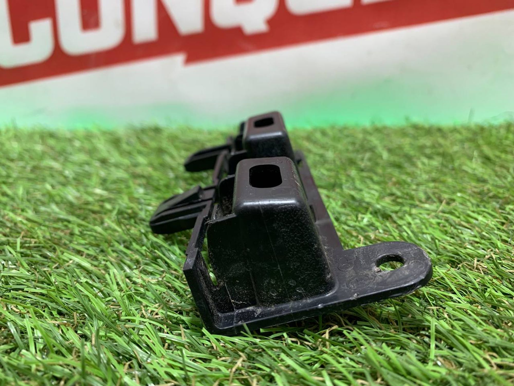 https://ycs.partsauto.market/partsauto-images/thmbs/h353NjtZg3VDP19b5HMt7LlpbQ93/91d083920b5cebb6c7db8b28d6021068/e9b63a1e90b2003b7d56929034a4fced.jpg