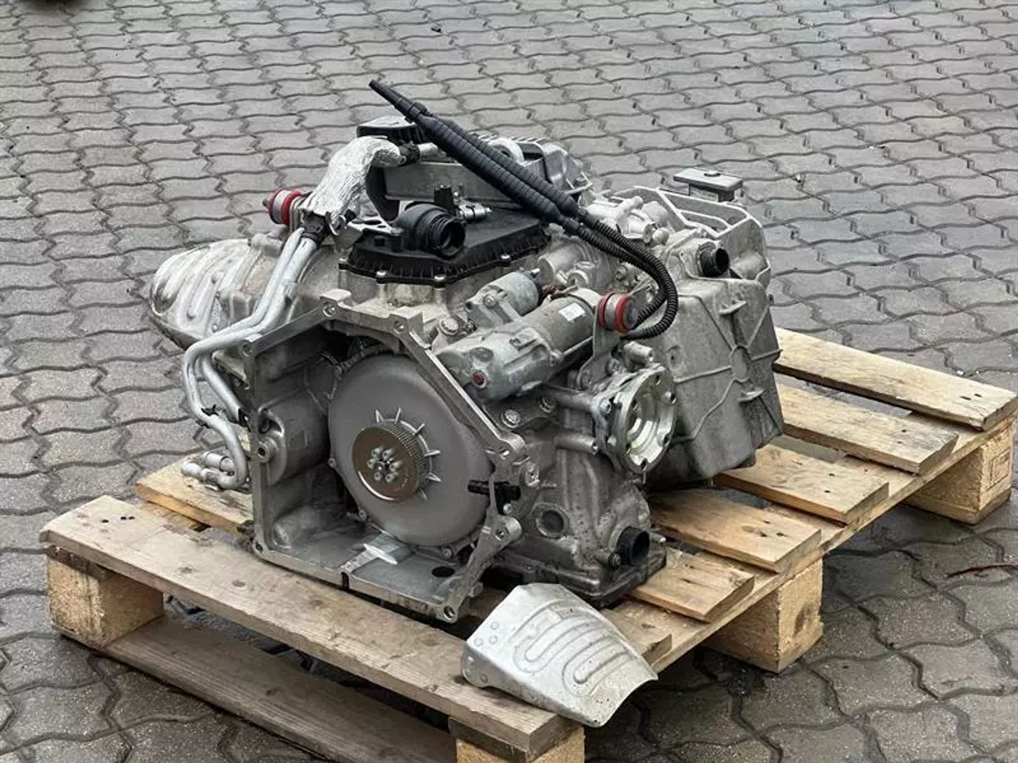 Коробка передач
Audi R8 4S 0BZ300045T, 1450000 рублей, Москва