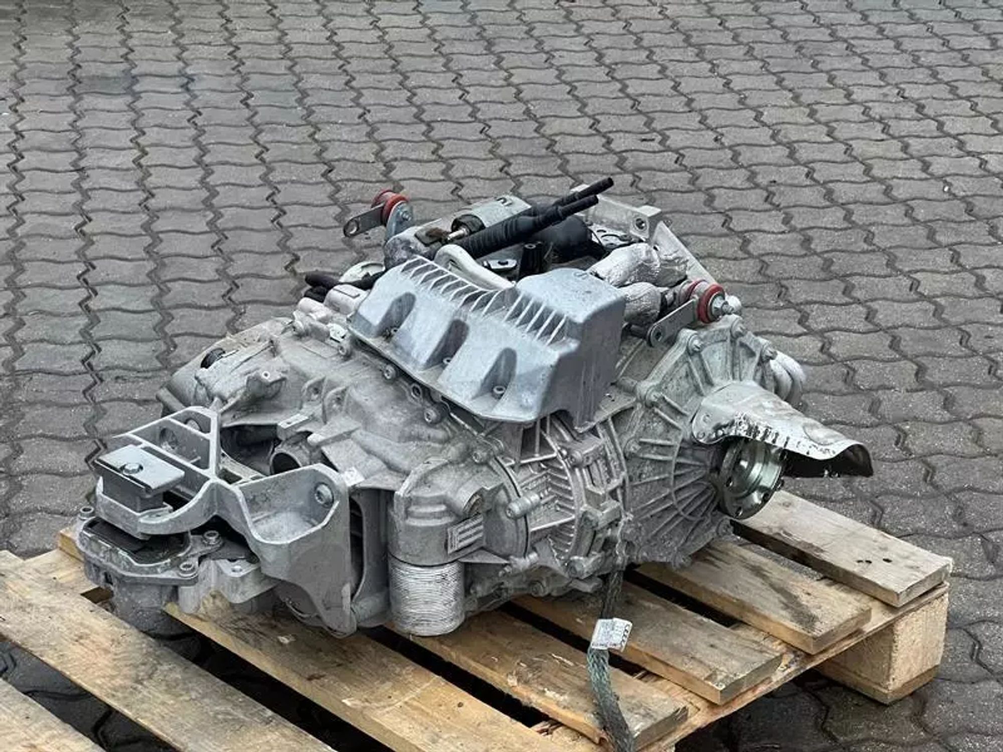 Коробка передач
Audi R8 4S 0BZ300045T, 1450000 рублей, Москва