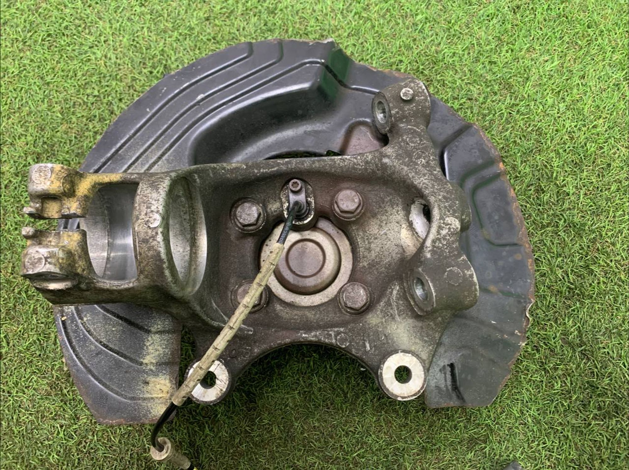 https://ycs.partsauto.market/partsauto-images/thmbs/h353NjtZg3VDP19b5HMt7LlpbQ93/971613402f3cc4cc9ebc781070d344de/06dea02fee150e4c56c20d2fc95a2bab.jpg