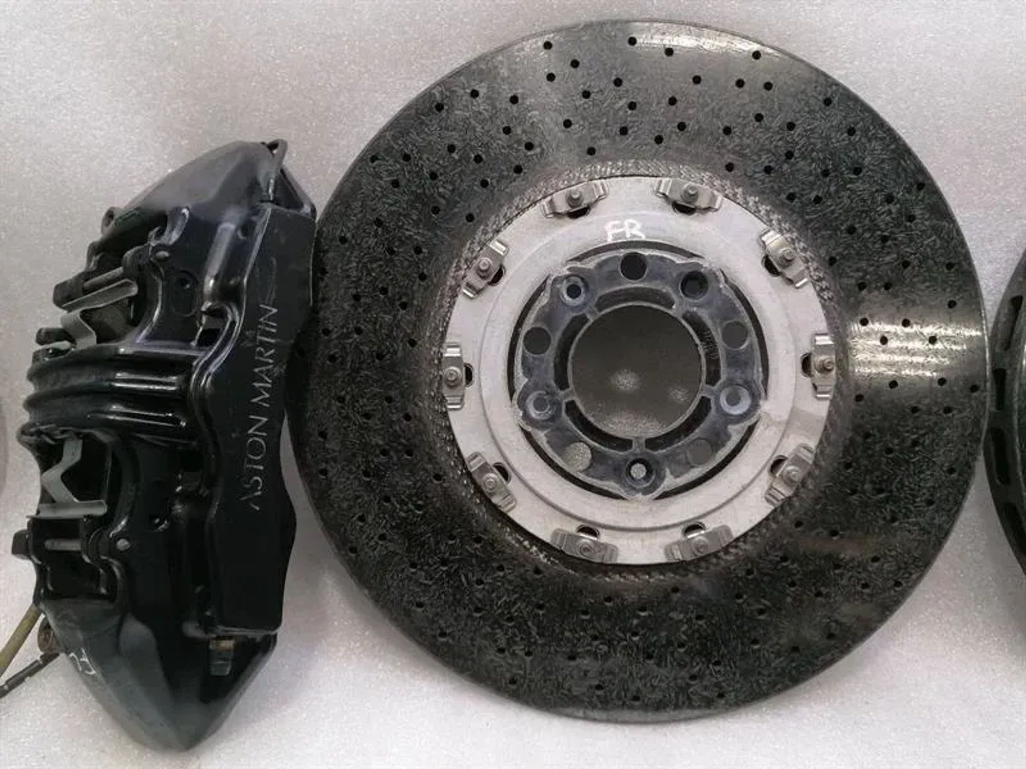 Тормозная система ASTON MARTIN VANTAGE V12 CARBON CERAMIC, 1330000 рублей, Москва