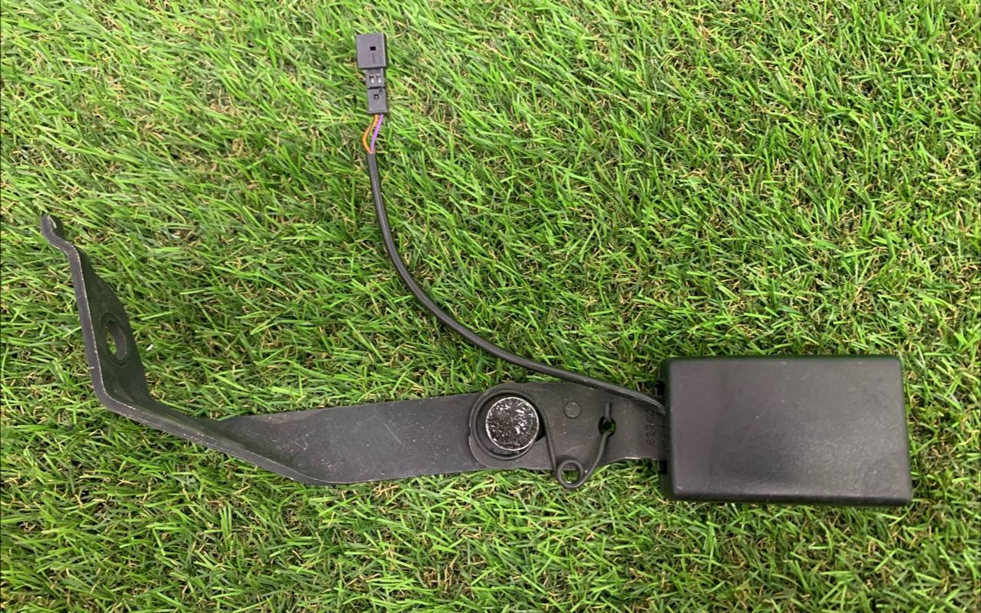 https://ycs.partsauto.market/partsauto-images/thmbs/h353NjtZg3VDP19b5HMt7LlpbQ93/a03184525917cfe64a19ad44903c6c67/db7c058e40341636a98991ea15063409.jpg