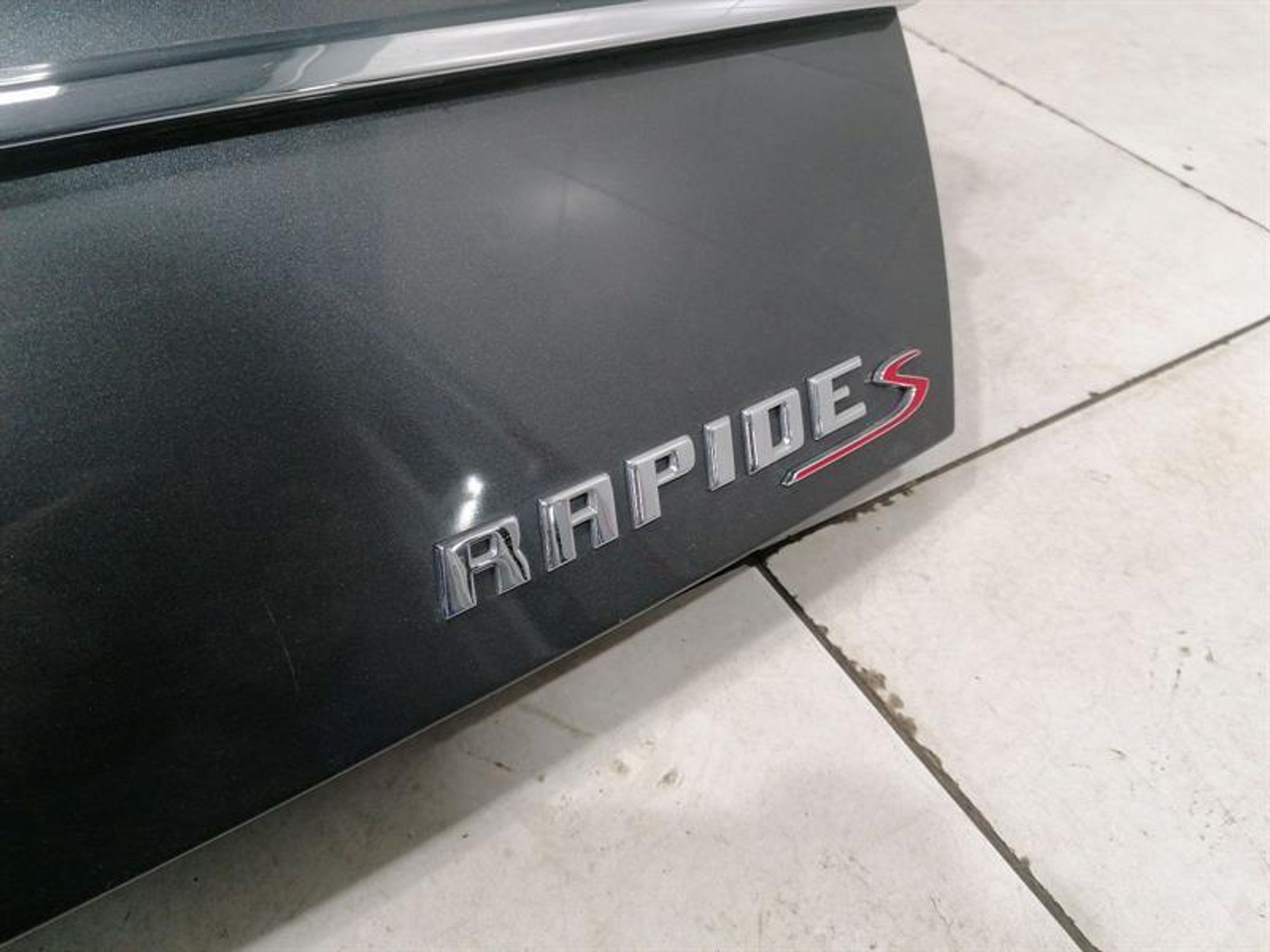 Крышка багажника ASTON MARTIN RAPID S DD43-F40110-AB, 390000 рублей, Москва