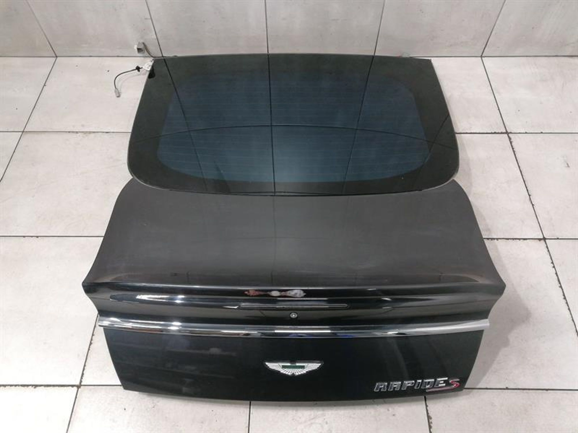 Крышка багажника ASTON MARTIN RAPID S DD43-F40110-AB, 390000 рублей, Москва