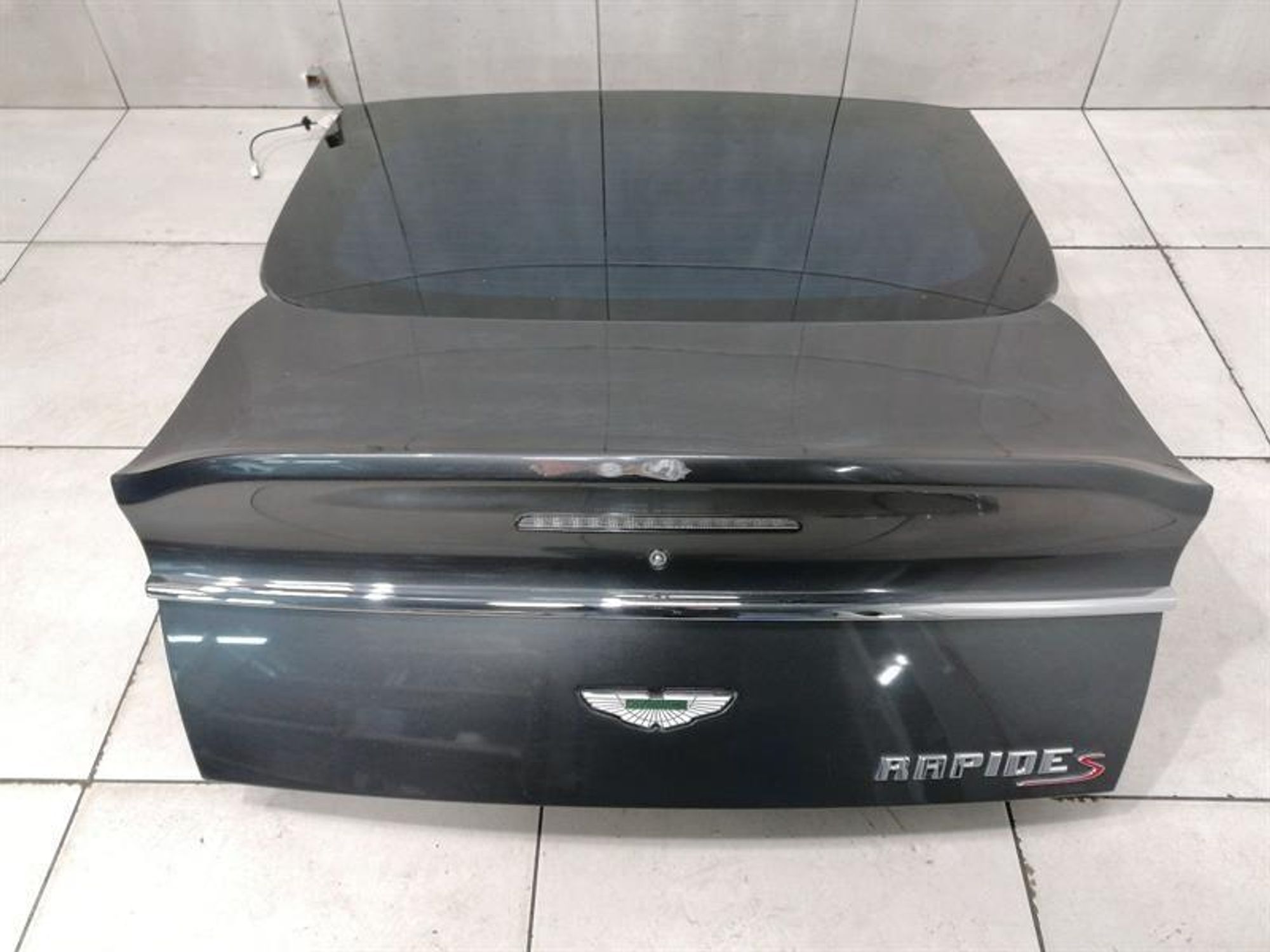 Крышка багажника ASTON MARTIN RAPID S DD43-F40110-AB, 390000 рублей, Москва