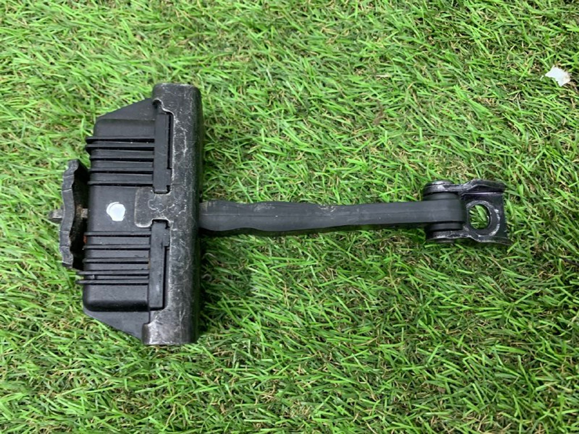 Ограничитель правый BMW E71 E70, 1000 рублей, Москва