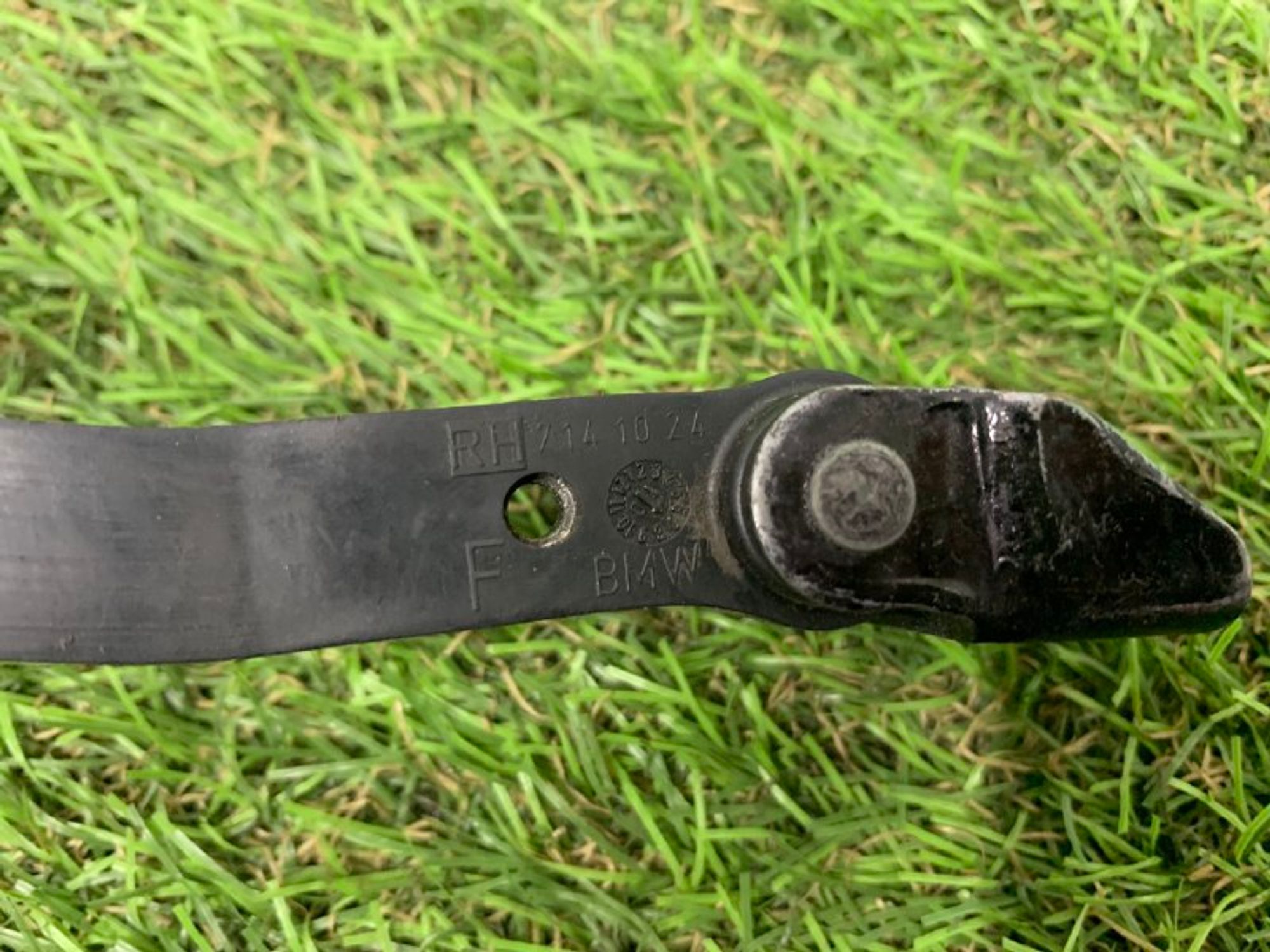 Ограничитель правый BMW E71 E70, 1000 рублей, Москва