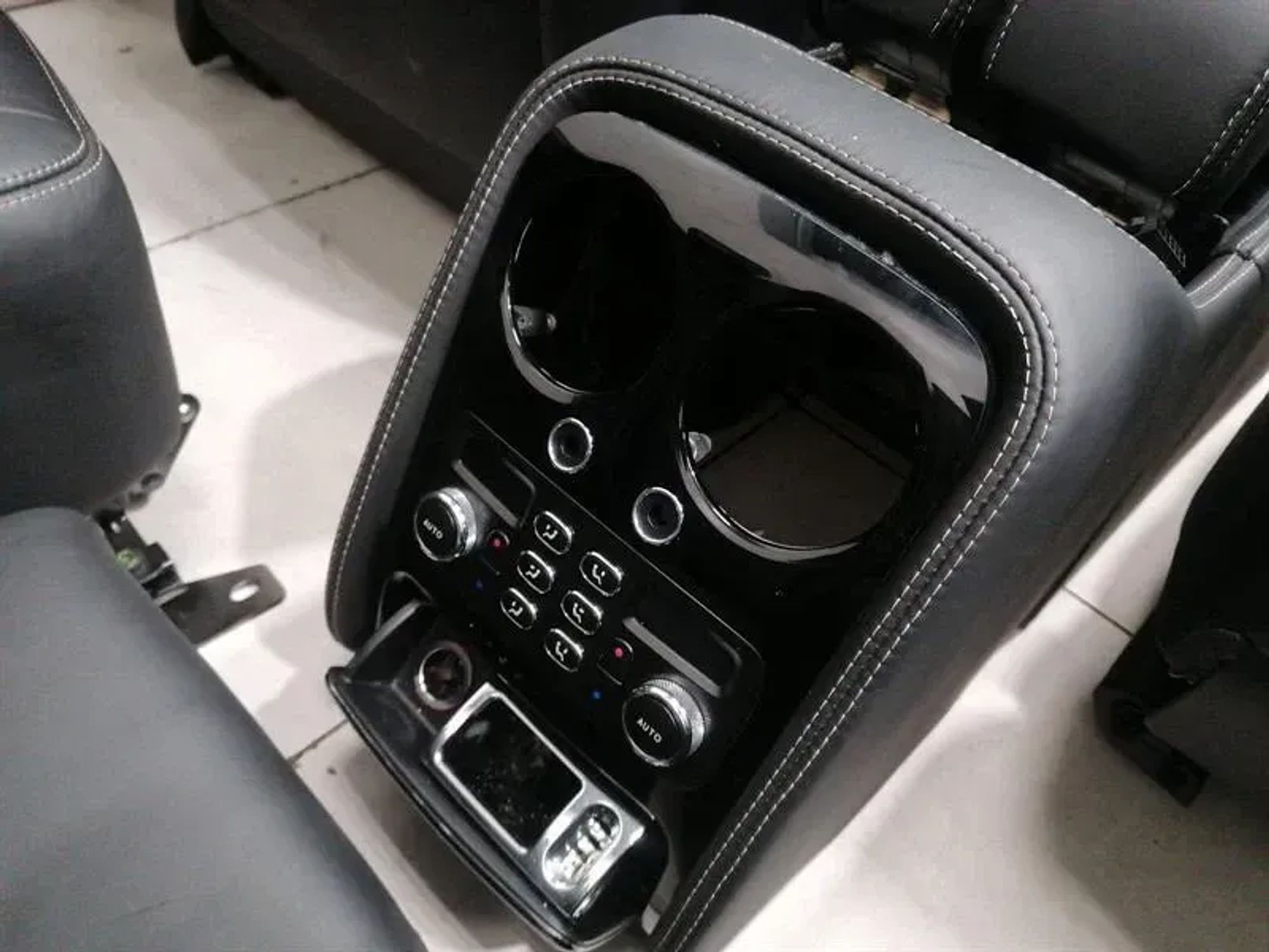 Салон в сборе BENTLEY CONTINENTAL FLYING SPUR, 1190000 рублей, Москва