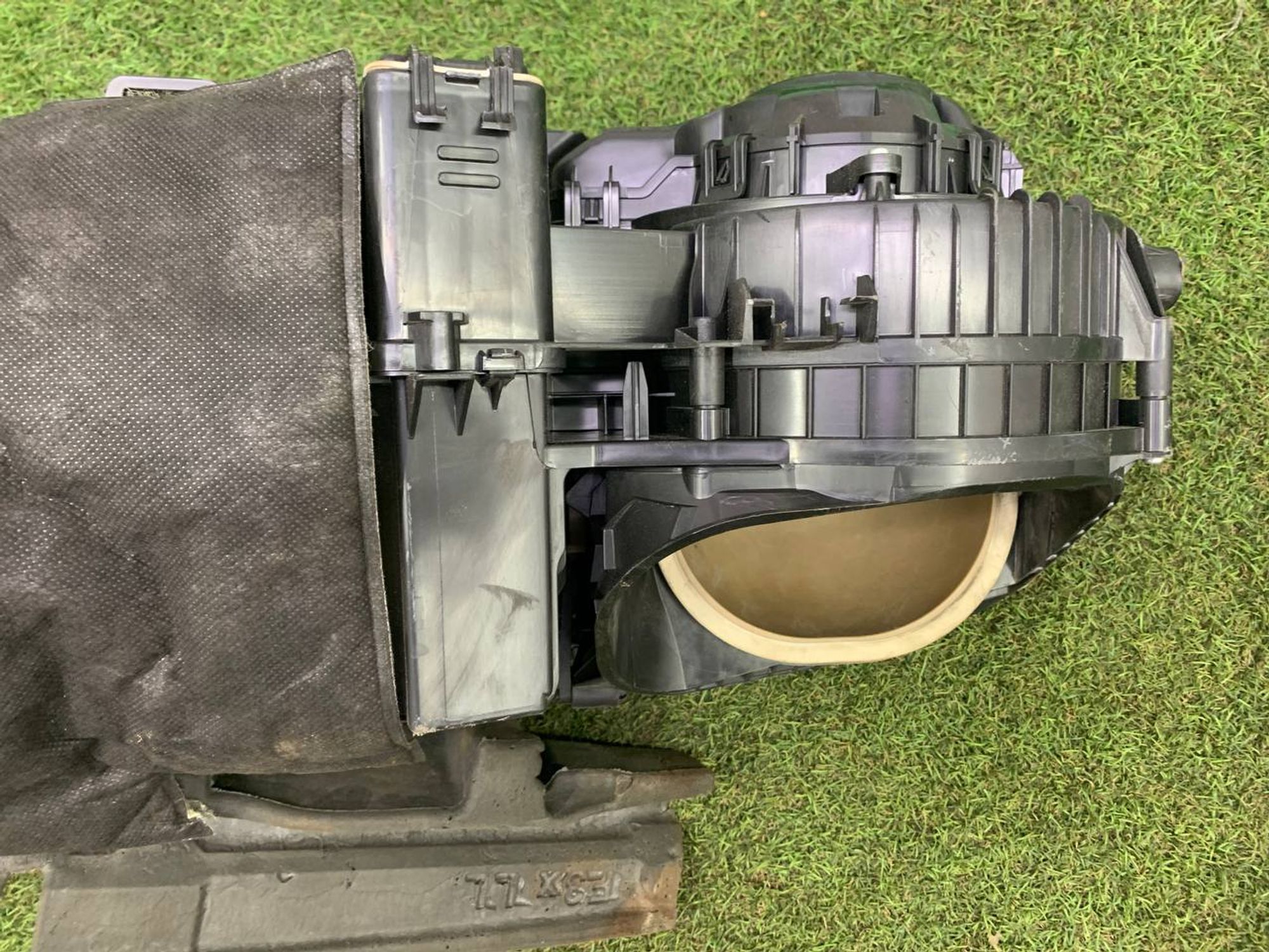 https://ycs.partsauto.market/partsauto-images/thmbs/h353NjtZg3VDP19b5HMt7LlpbQ93/a66bf2325331200cc946980fd61e42be/fe367f8cf08b06159d3f532be0ff3786.jpg