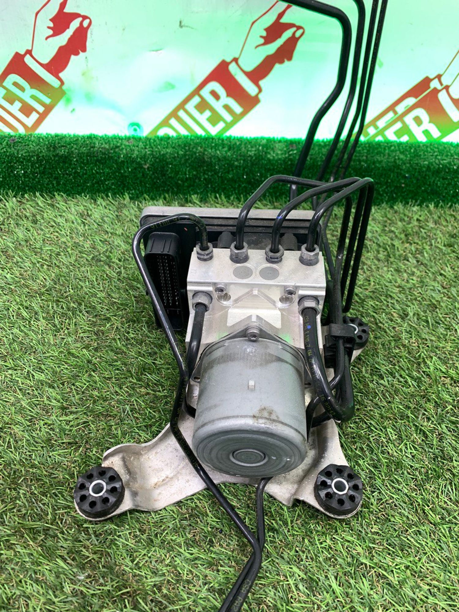 https://ycs.partsauto.market/partsauto-images/thmbs/h353NjtZg3VDP19b5HMt7LlpbQ93/a8c8dfcfb34e848db99d12d30bca72b9/dab30b748c1f983354440f0b16204def.jpg