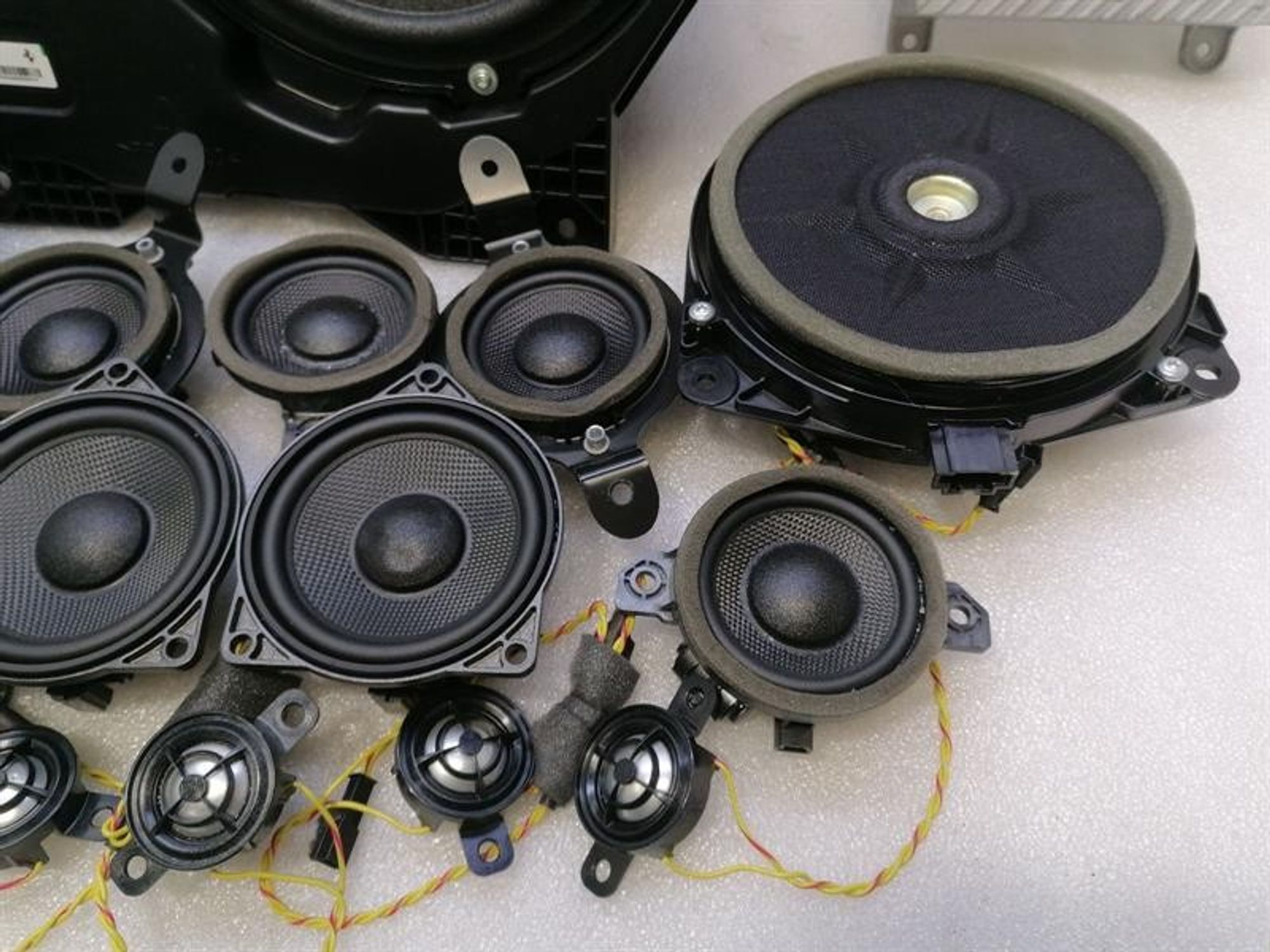 Комплект акустики JBL Ferrari GTC4 Lusso F151m, 350000 рублей, Москва