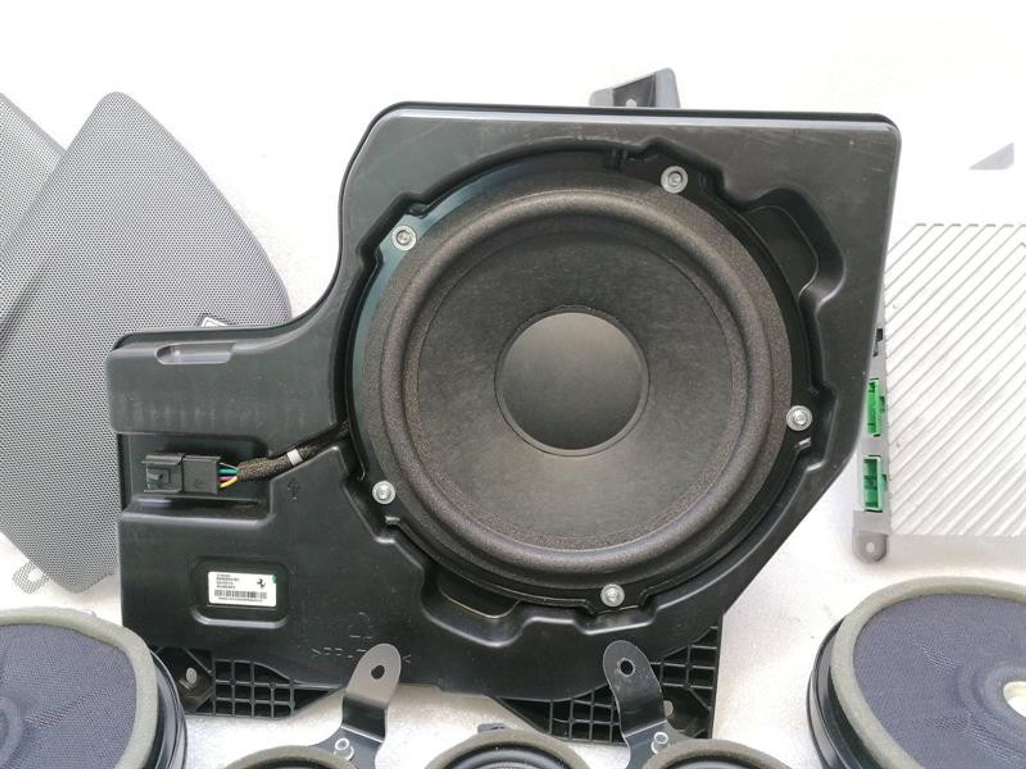 Комплект акустики JBL Ferrari GTC4 Lusso F151m, 350000 рублей, Москва