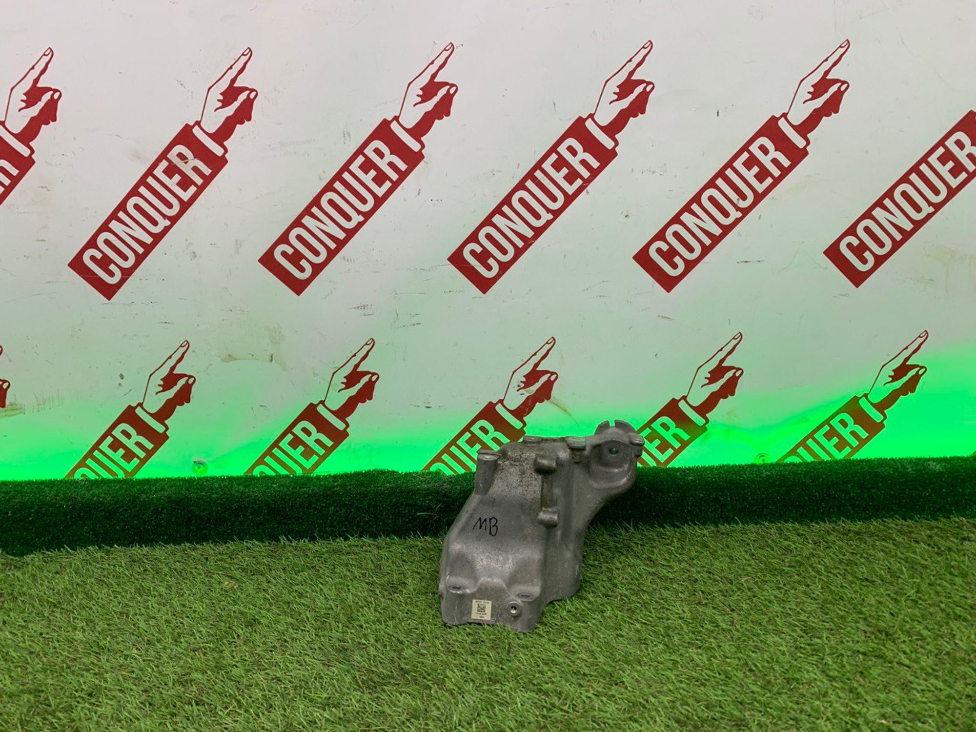 Кронштейн двигателя Mercedes Benz C class W205 Месредес бенз в205 OM651, 2000 рублей, Москва