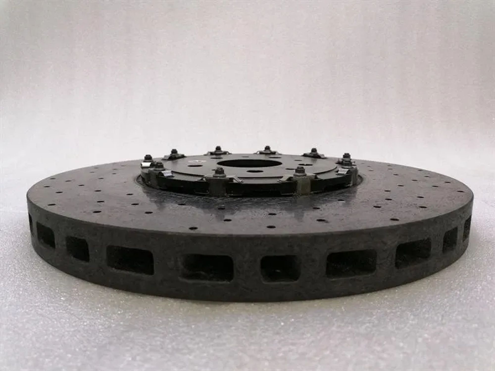 ТОРМОЗНОЙ ДИСК FERRARI 812 SUPERFAST CARBON CERAMIC, 370000 рублей, Москва