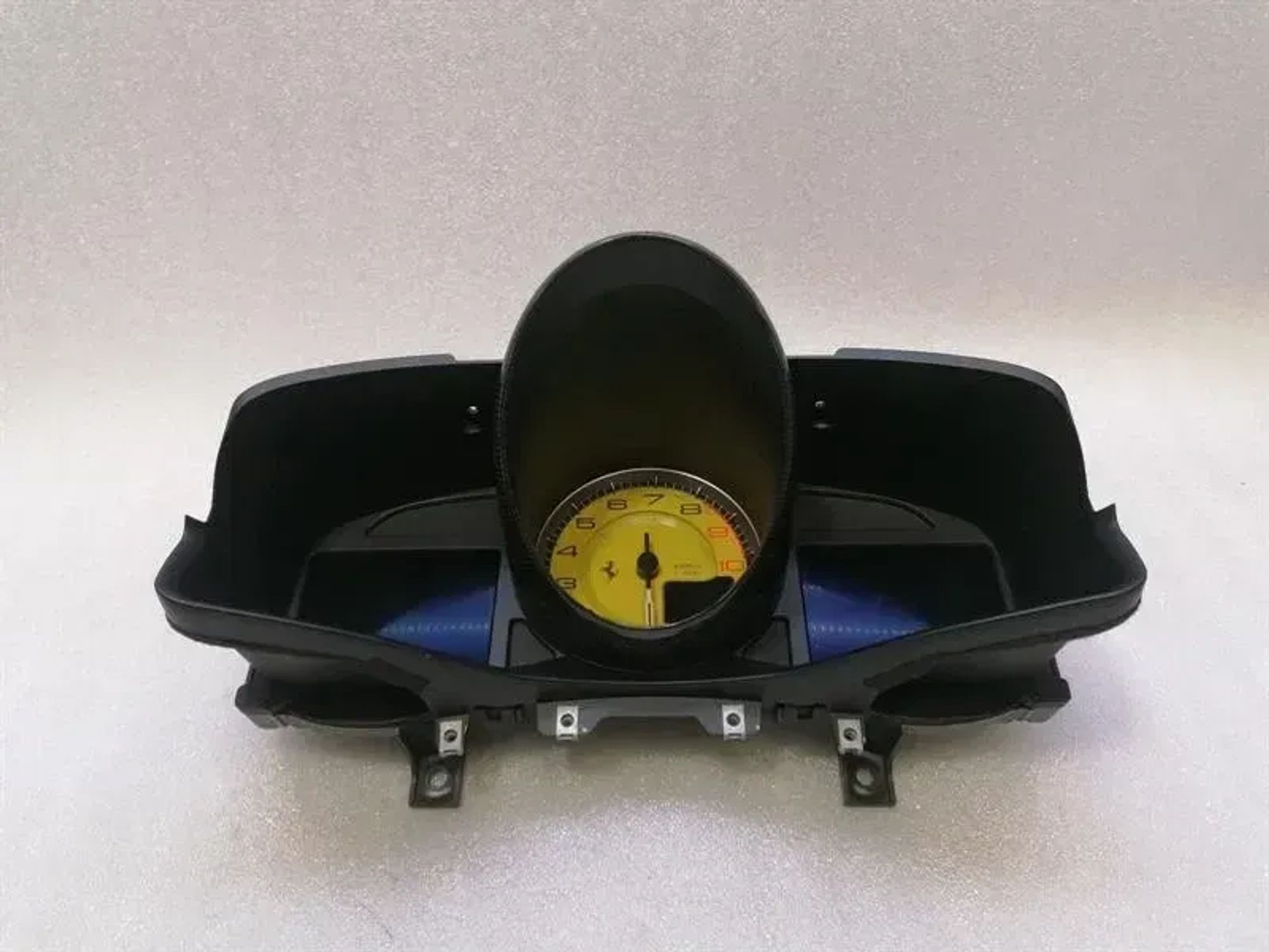 Приборная панель Ferrari GTC4 Lusso F151M, 400000 рублей, Москва