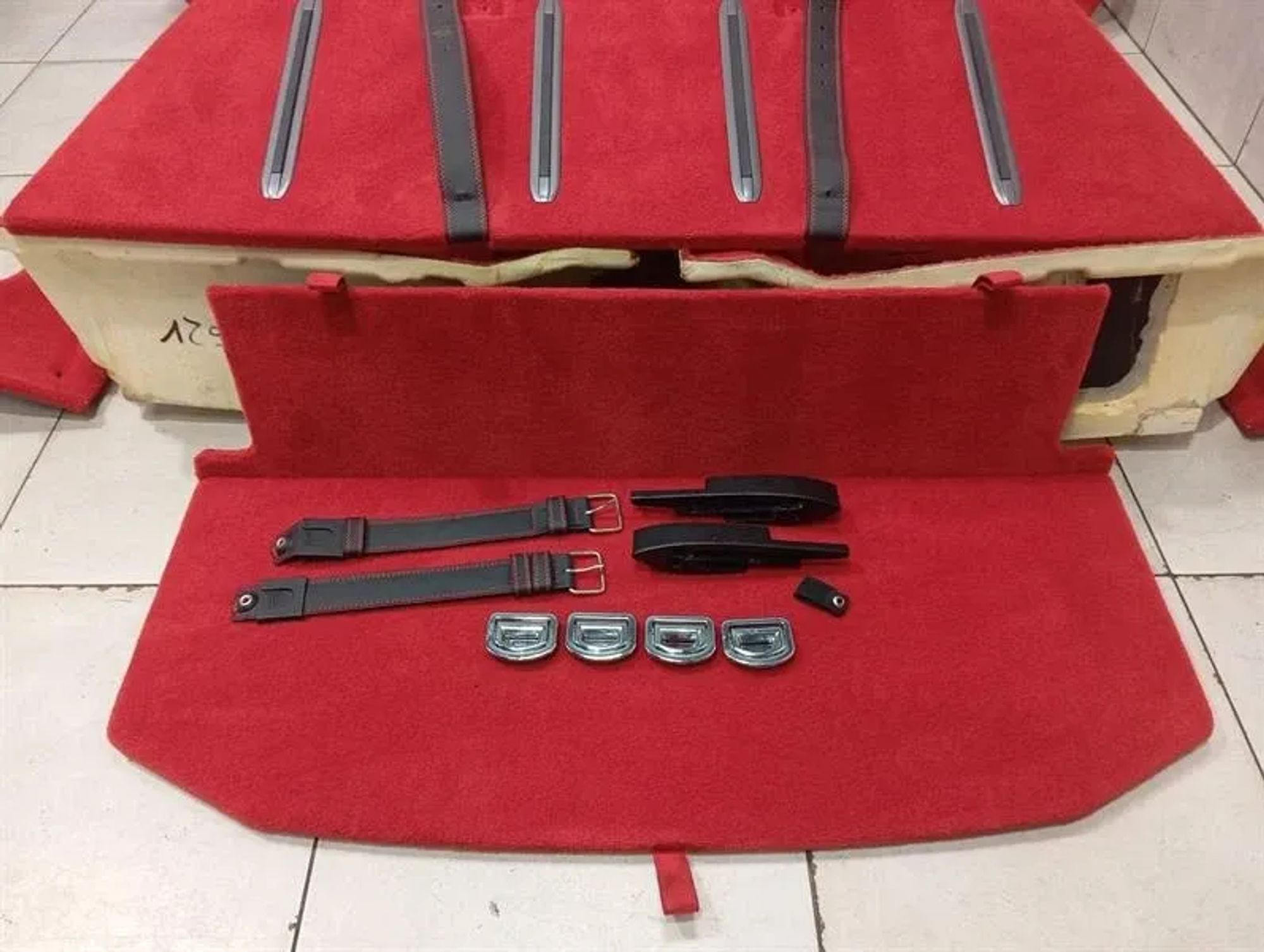 КОМПЛЕКТ КОВРИКОВ ДЛЯ ПОЛА FERRARI 812 SUPERFAST, 715000 рублей, Москва