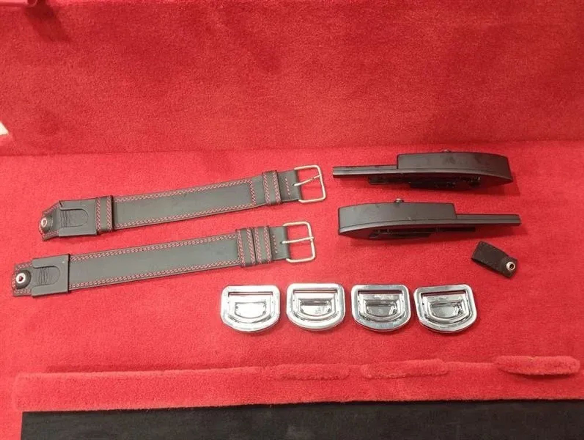 КОМПЛЕКТ КОВРИКОВ ДЛЯ ПОЛА FERRARI 812 SUPERFAST, 715000 рублей, Москва