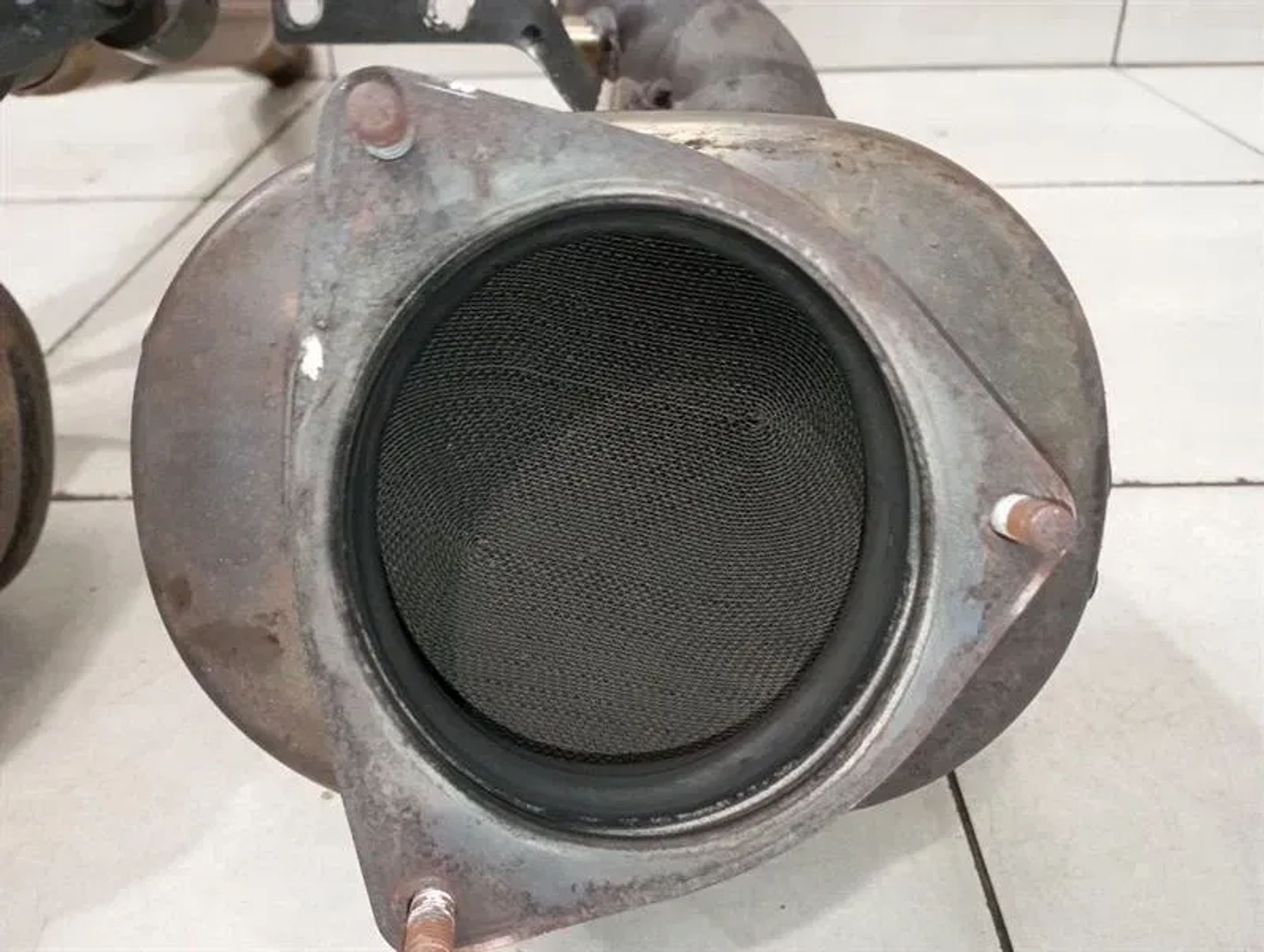 Комплект катализаторов Ferrari FF F151 273319 Комплект катализатора V12, 475000 рублей, Москва