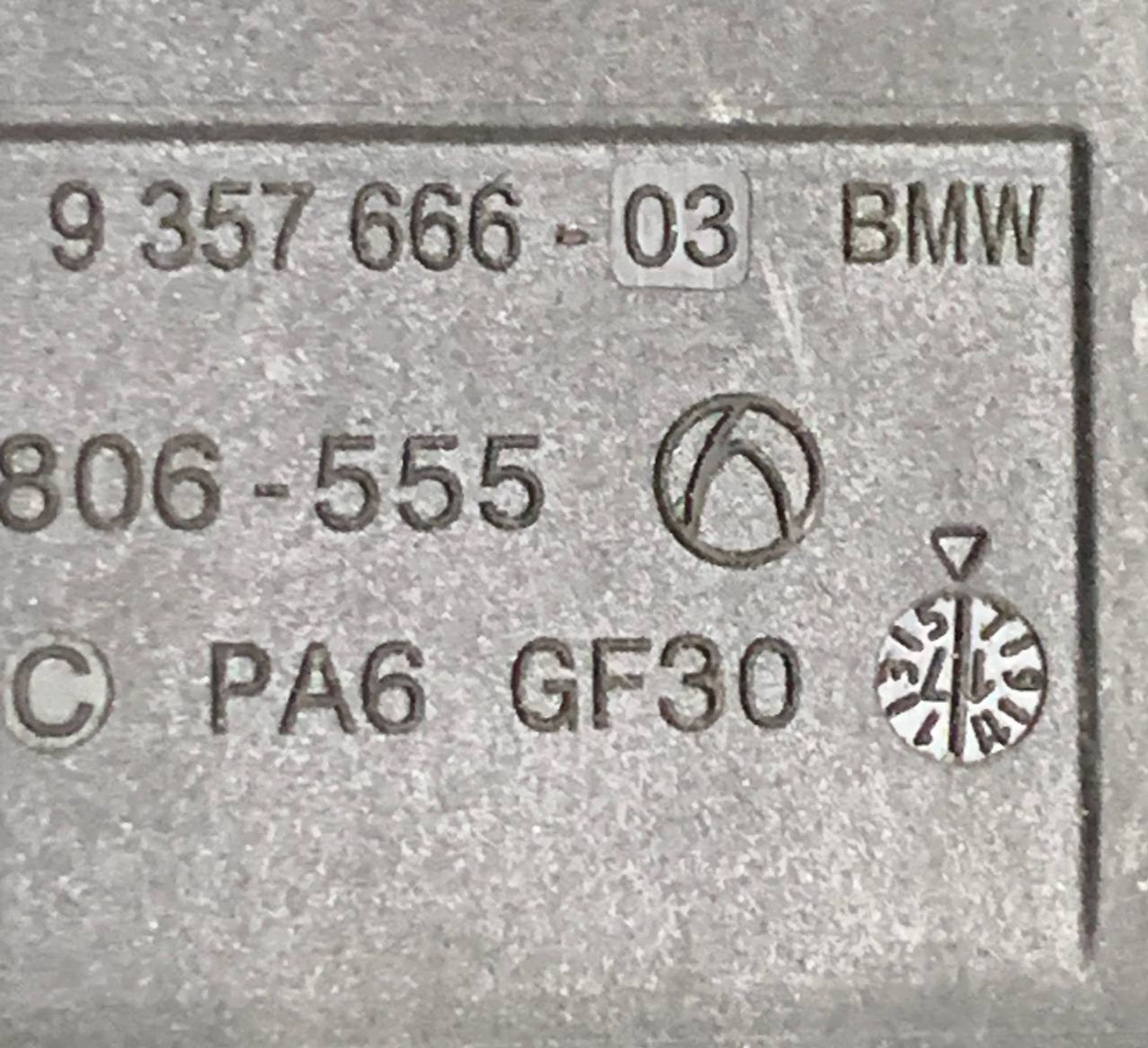 https://ycs.partsauto.market/partsauto-images/thmbs/h353NjtZg3VDP19b5HMt7LlpbQ93/b472740d3614a409ab73a246cedf88aa/cc67eb7e80be7a3abd523c978ea08ad0.jpg