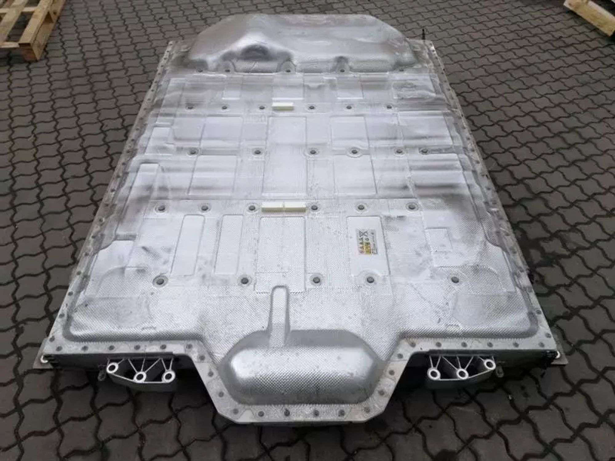 ОСНОВНАЯ АККУМУЛЯТОРНАЯ БАТАРЕЯ BMW iX i20 40 8840612 ОСНОВНАЯ АККУМУЛЯТОРНАЯ БАТАРЕЯ, 1200000 рублей, Москва