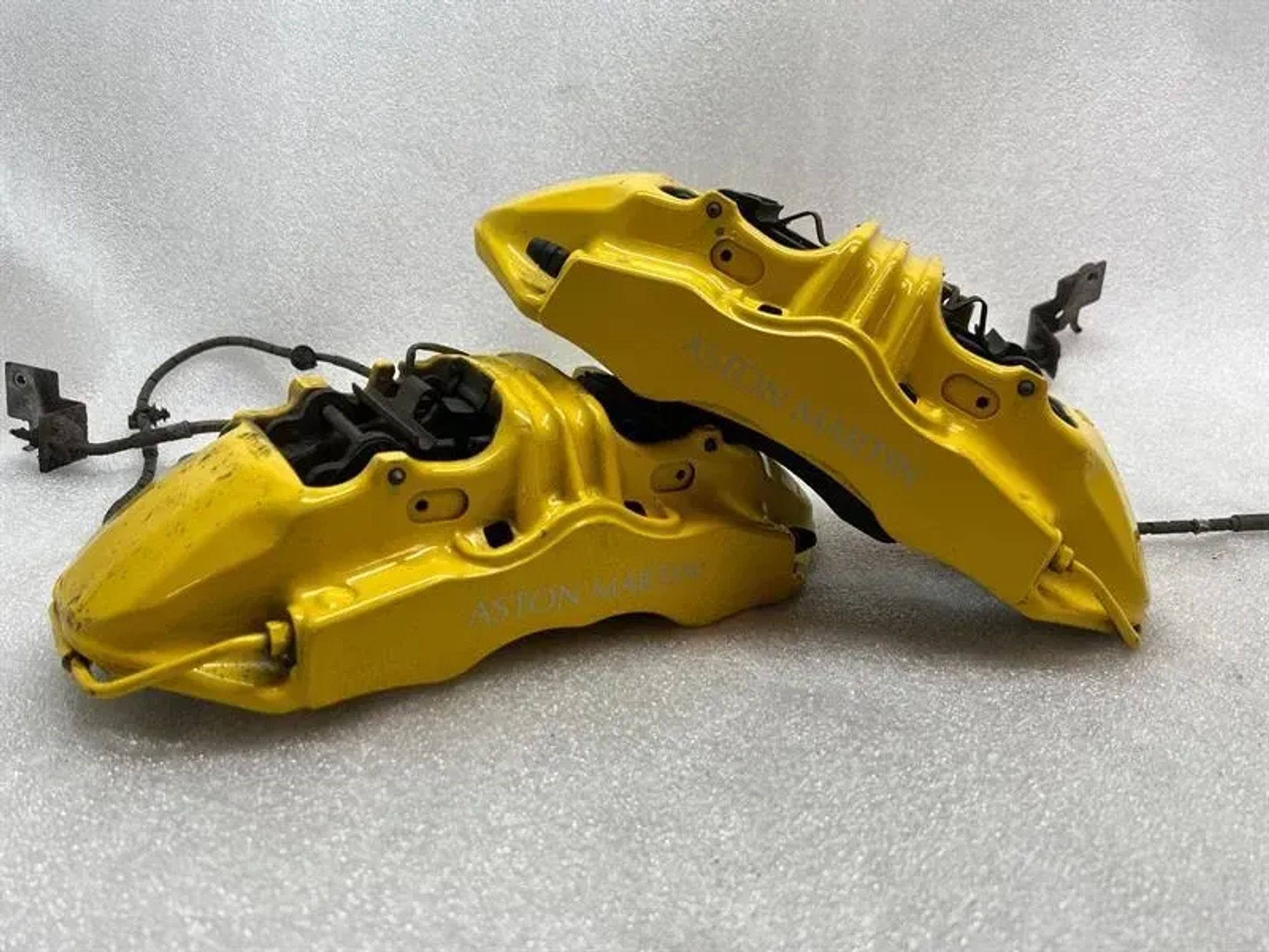 Комплект тормозных суппортов Aston Martin Vantage V12s, 390000 рублей, Москва