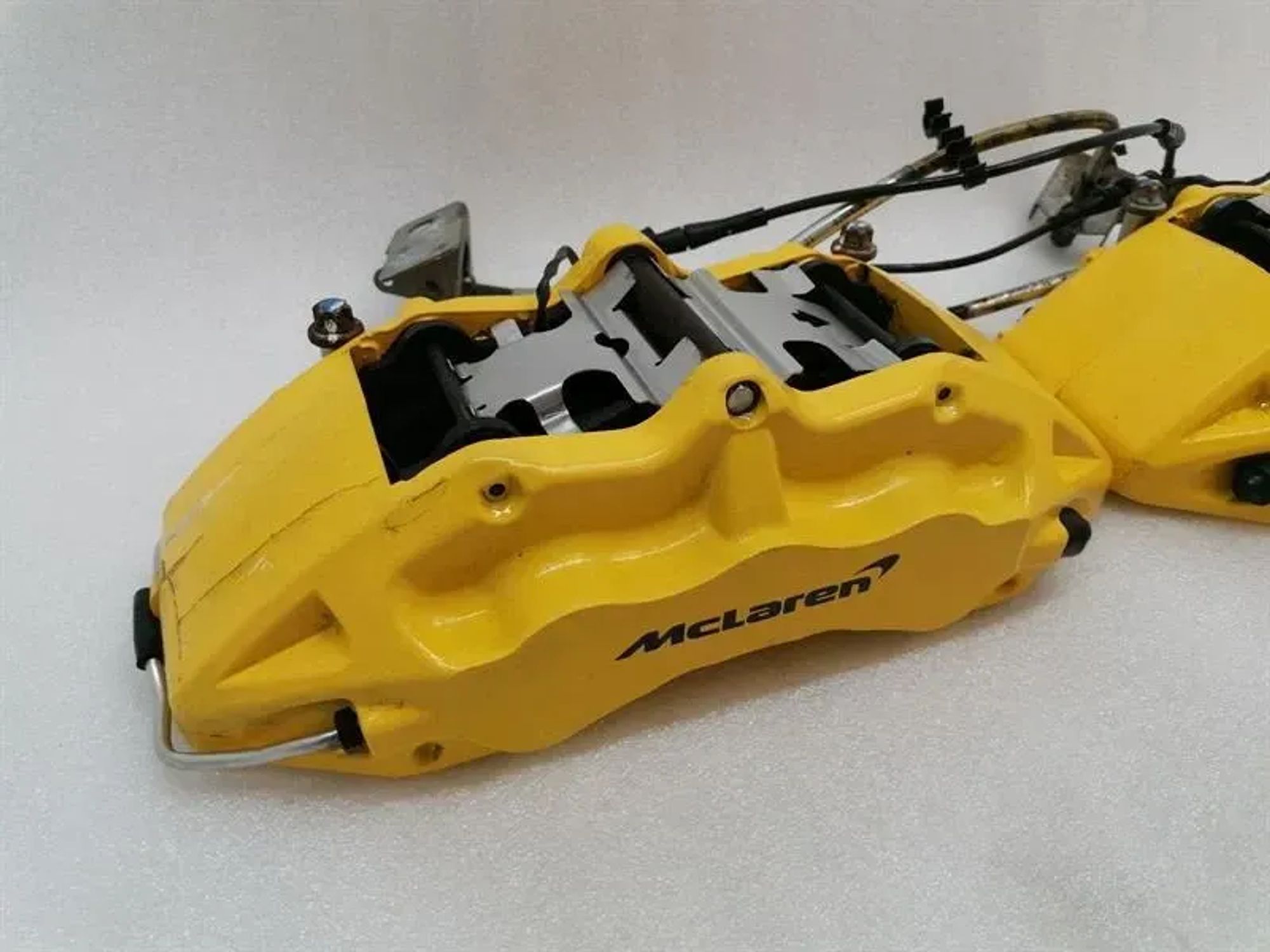 Передний КОМПЛЕКТ тормозных суппортов McLaren 570S, 380000 рублей, Москва