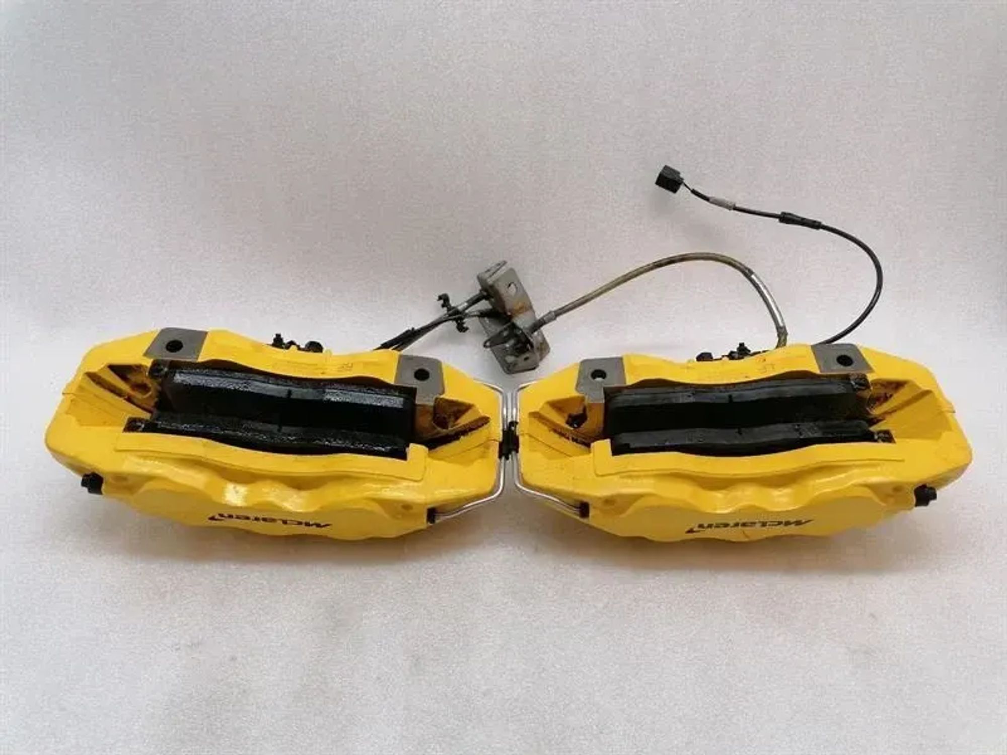 Передний КОМПЛЕКТ тормозных суппортов McLaren 570S, 380000 рублей, Москва