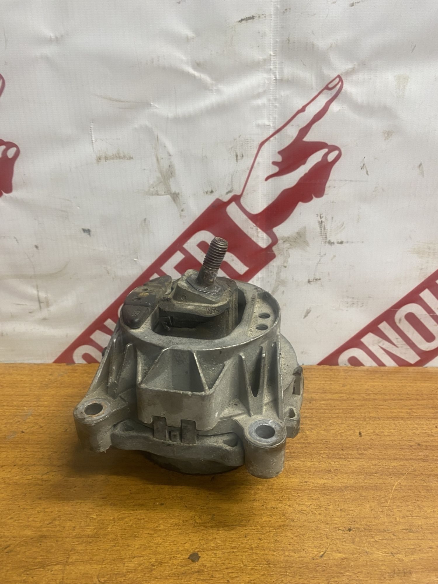 https://ycs.partsauto.market/partsauto-images/thmbs/h353NjtZg3VDP19b5HMt7LlpbQ93/b7a3630dd7b22fc81dee16856aef9202/1b8e4a50d6d5b272f5a449ca4f142861.jpg