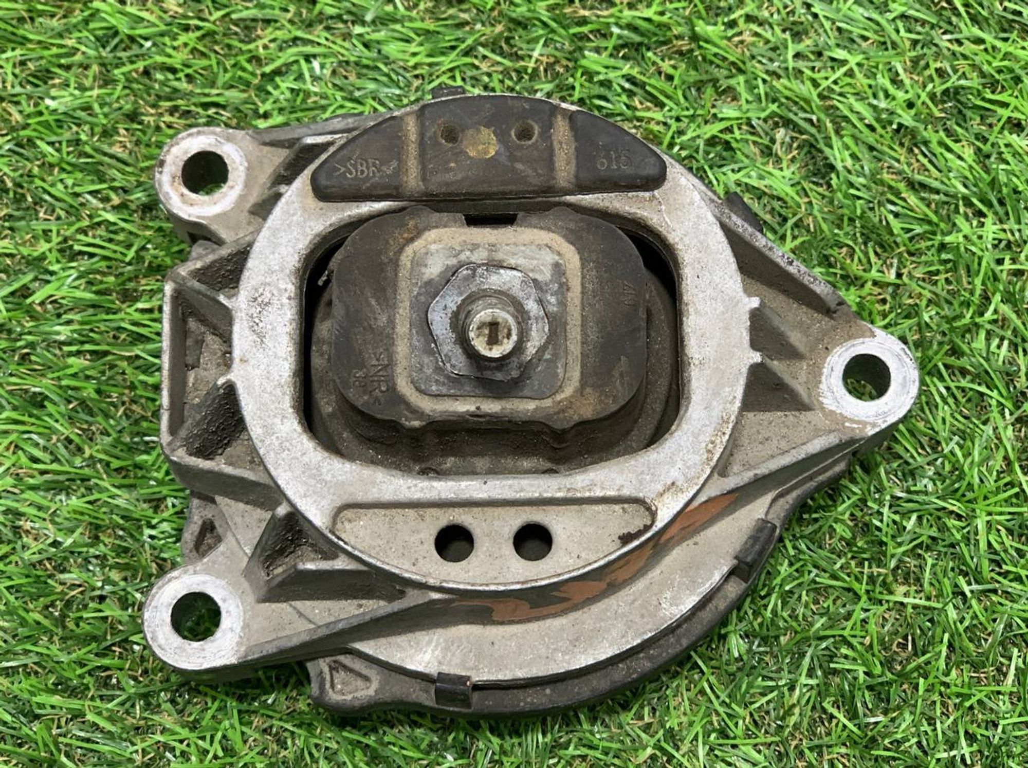 https://ycs.partsauto.market/partsauto-images/thmbs/h353NjtZg3VDP19b5HMt7LlpbQ93/b7a3630dd7b22fc81dee16856aef9202/94811cdd3e468b9307d270446f7a132f.jpg